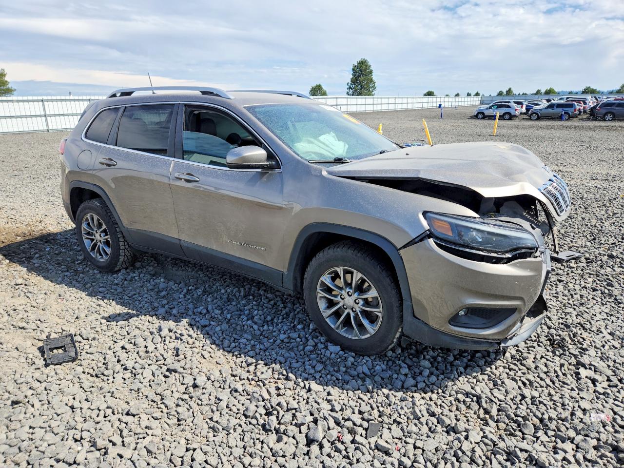 2019 Jeep Cherokee Latitude Plus Угольный vin: 1C4PJMLX1KD306437