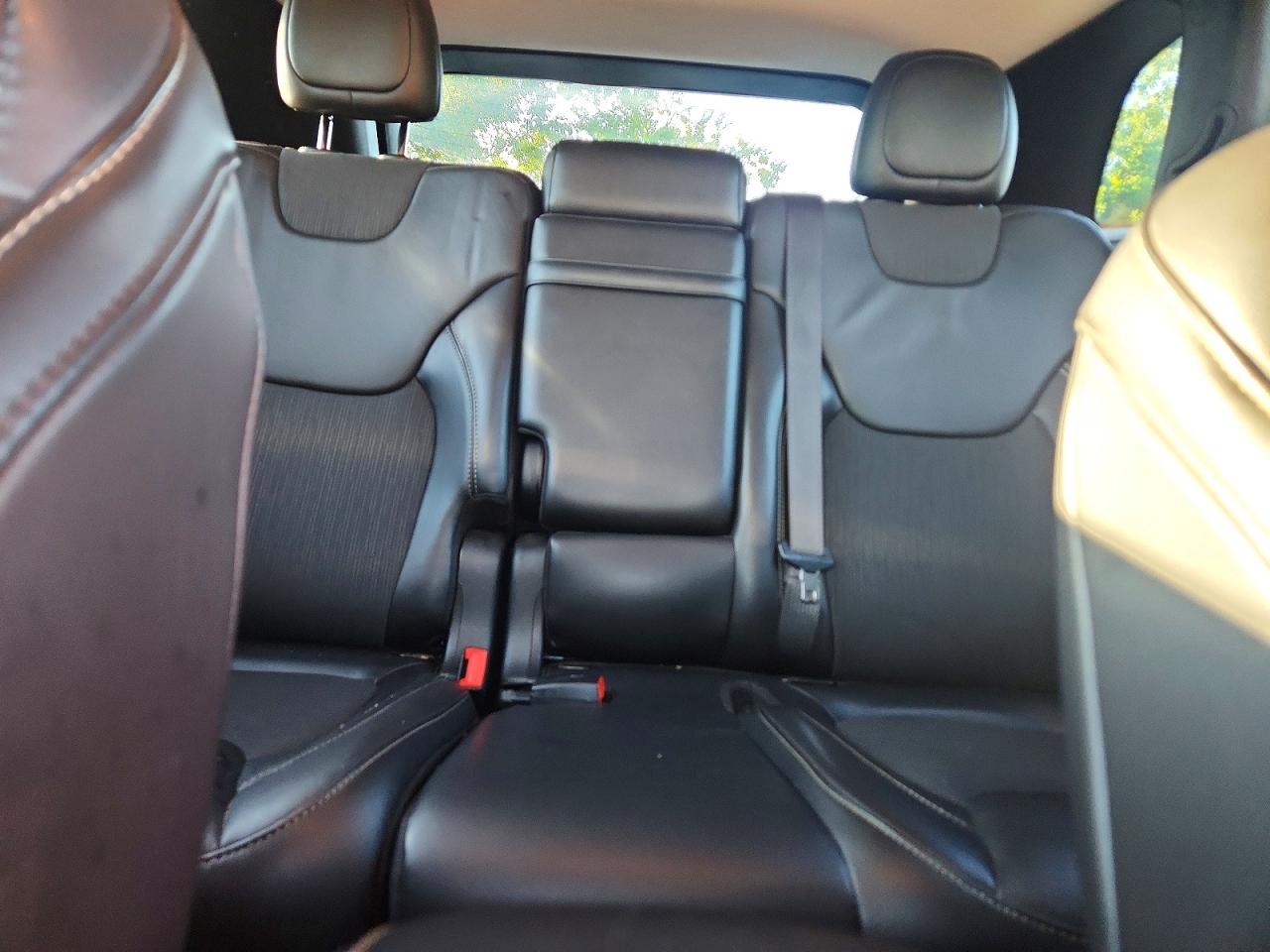 2018 Jeep Cherokee Latitude Plus Gray vin: 1C4PJMLX4JD526914