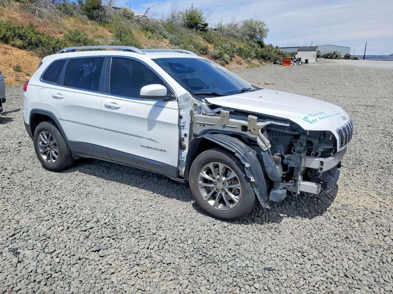 2019 Jeep Cherokee Latitude Plus White vin: 1C4PJMLX6KD271314