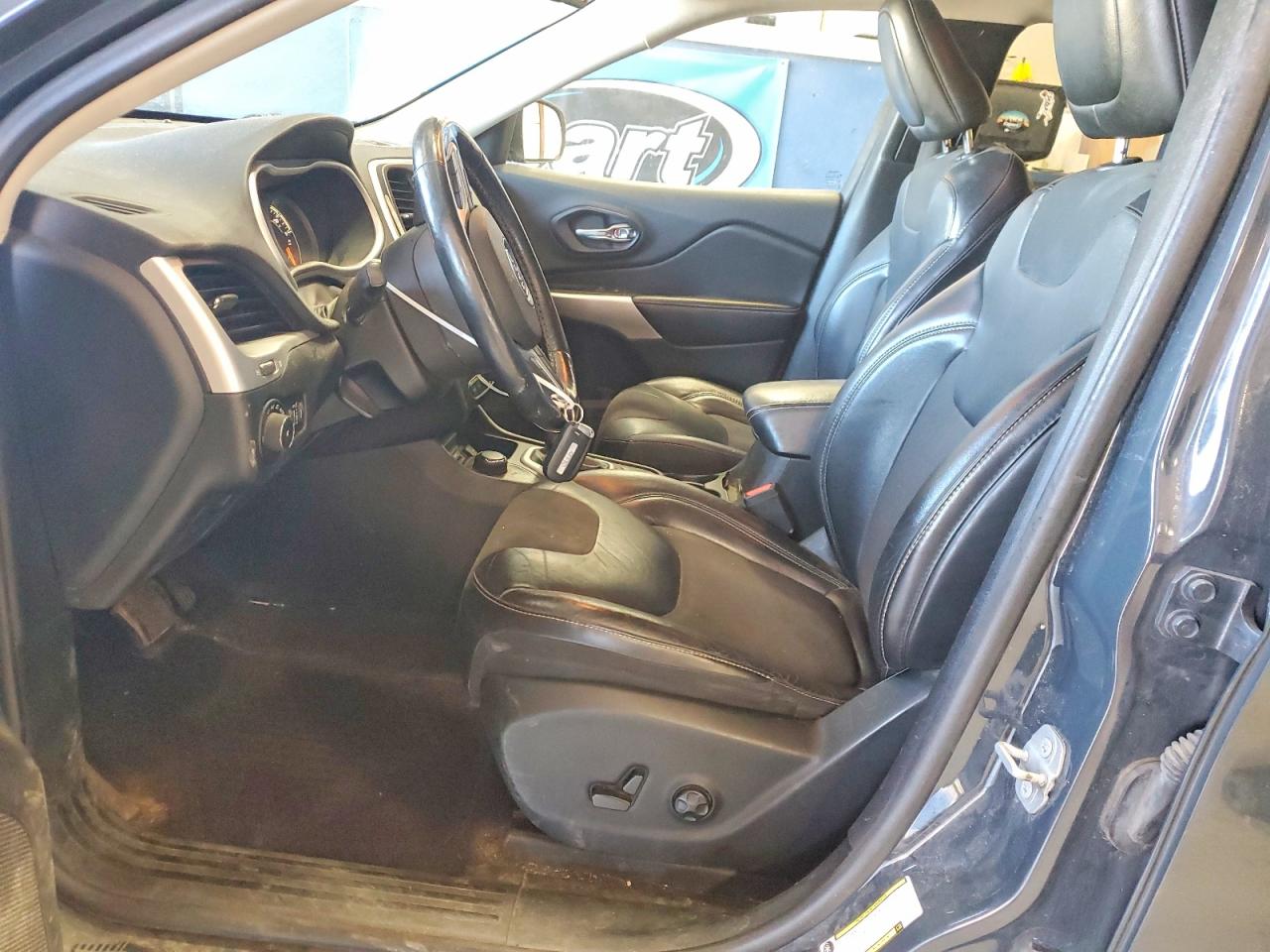 2018 Jeep Cherokee Latitude Plus Угольный vin: 1C4PJMLX8JD615112