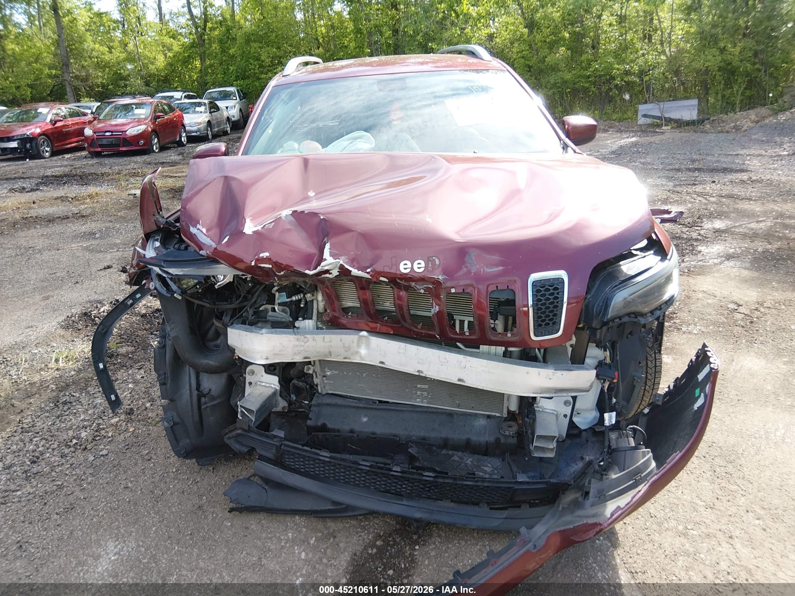 2019 Jeep Cherokee Latitude Plus 4x4 Maroon vin: 1C4PJMLX9KD107393