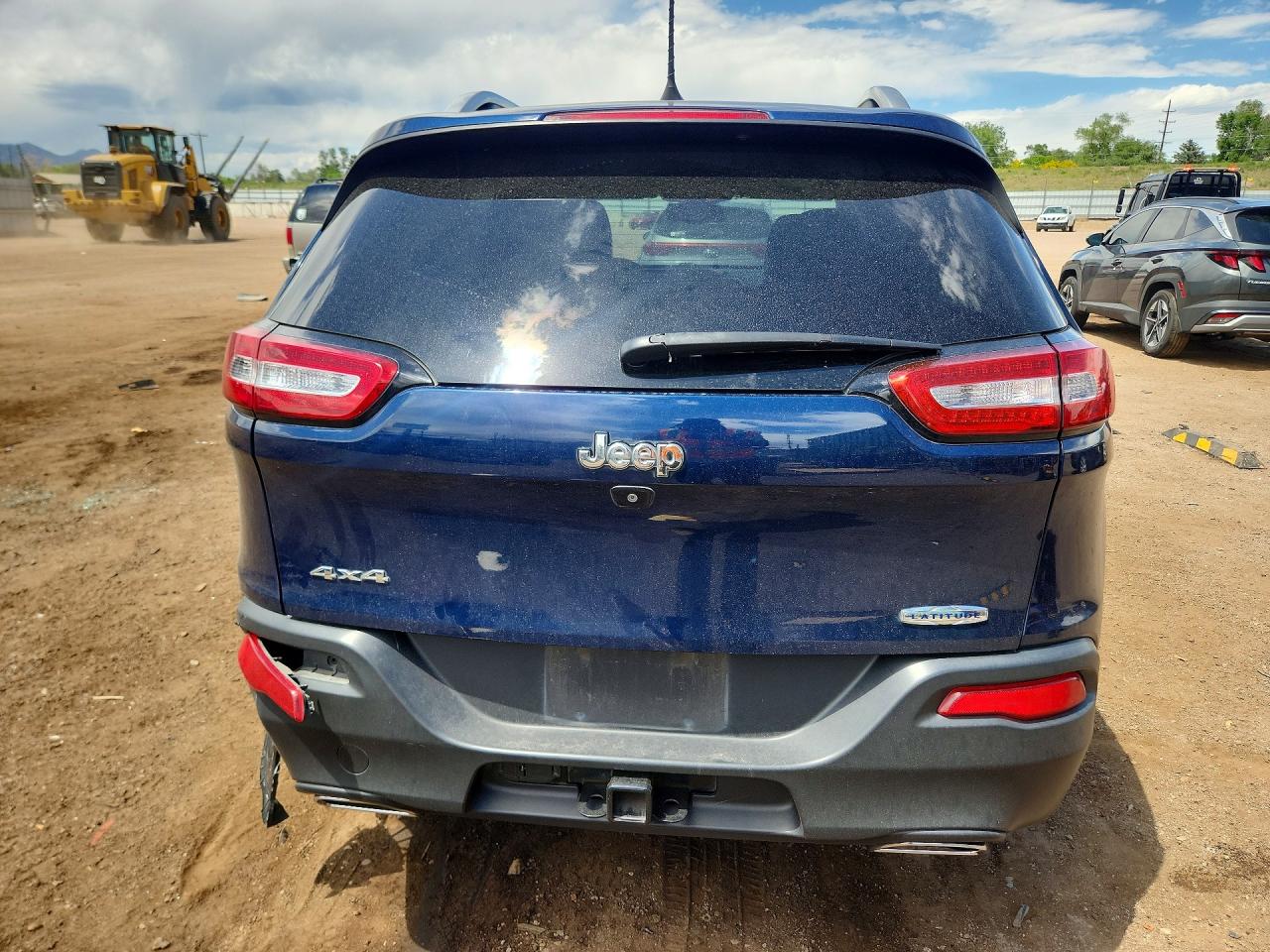 2018 Jeep Cherokee Latitude Plus Blue vin: 1C4PJMLXXJD522477