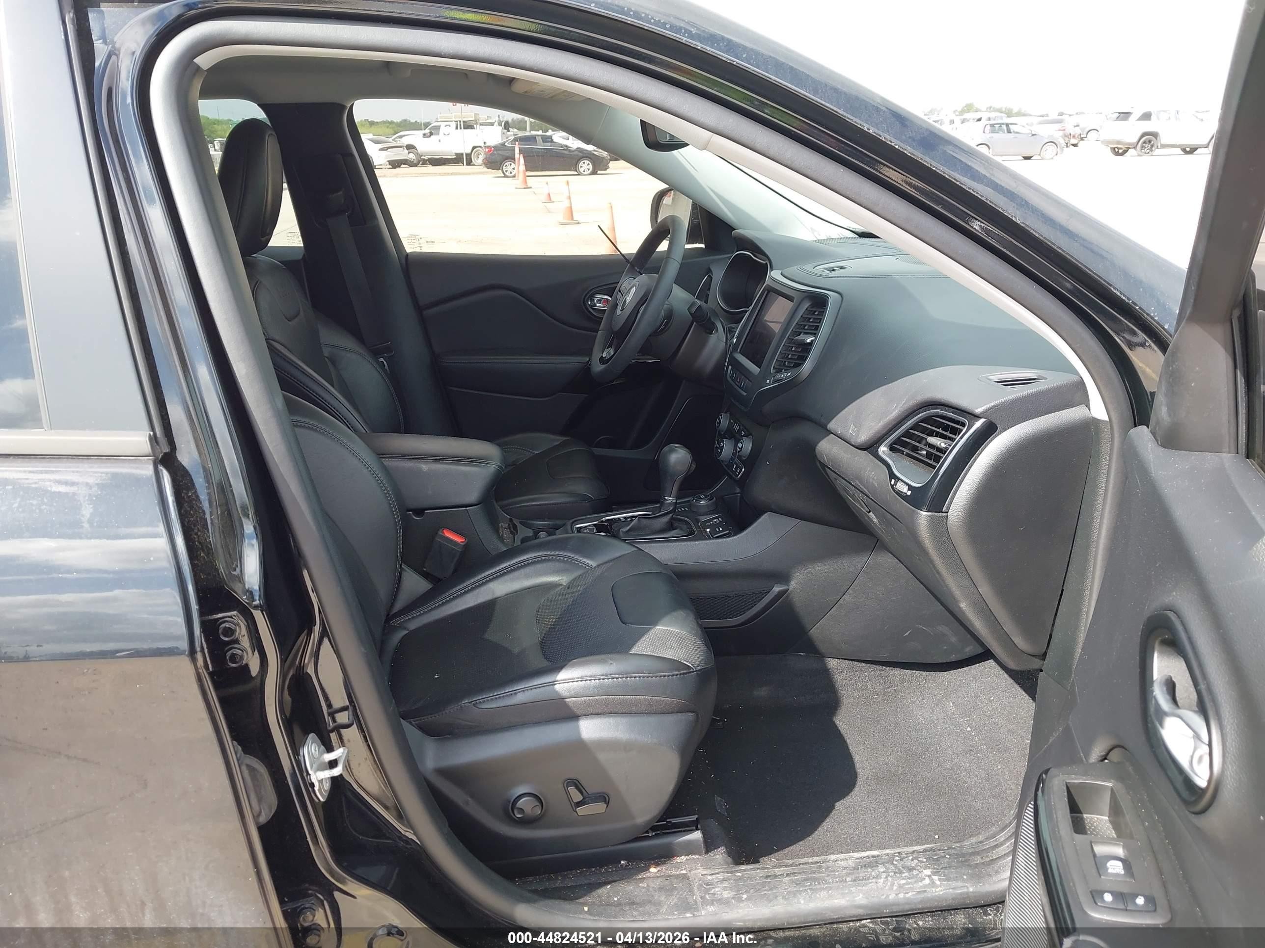 2023 Jeep Cherokee Altitude Lux 4x4 Black vin: 1C4PJMMB6PD101898