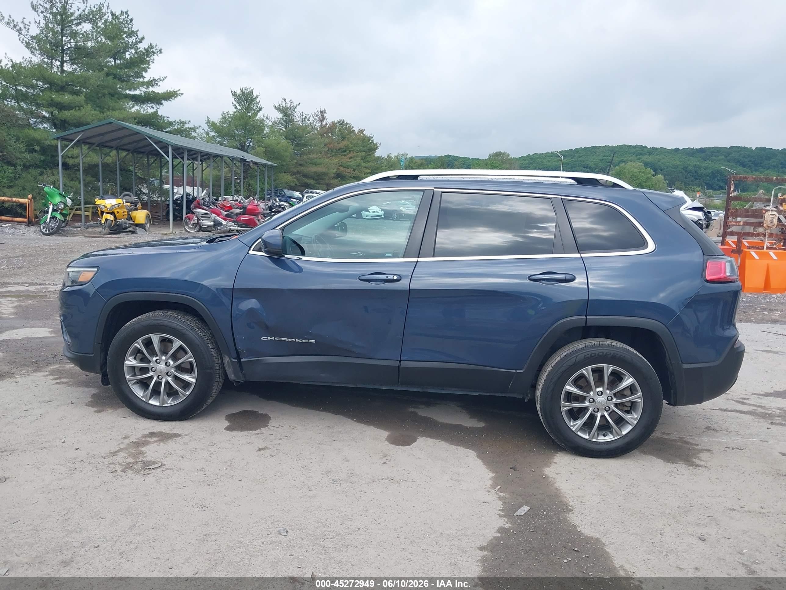 2021 Jeep Cherokee Latitude Lux 4x4 Blue vin: 1C4PJMMX4MD138598