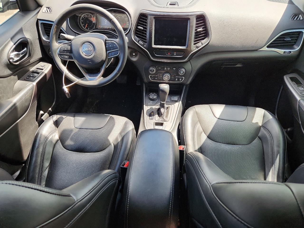 2022 Jeep Cherokee Latitude Lux White vin: 1C4PJMMX5ND510869