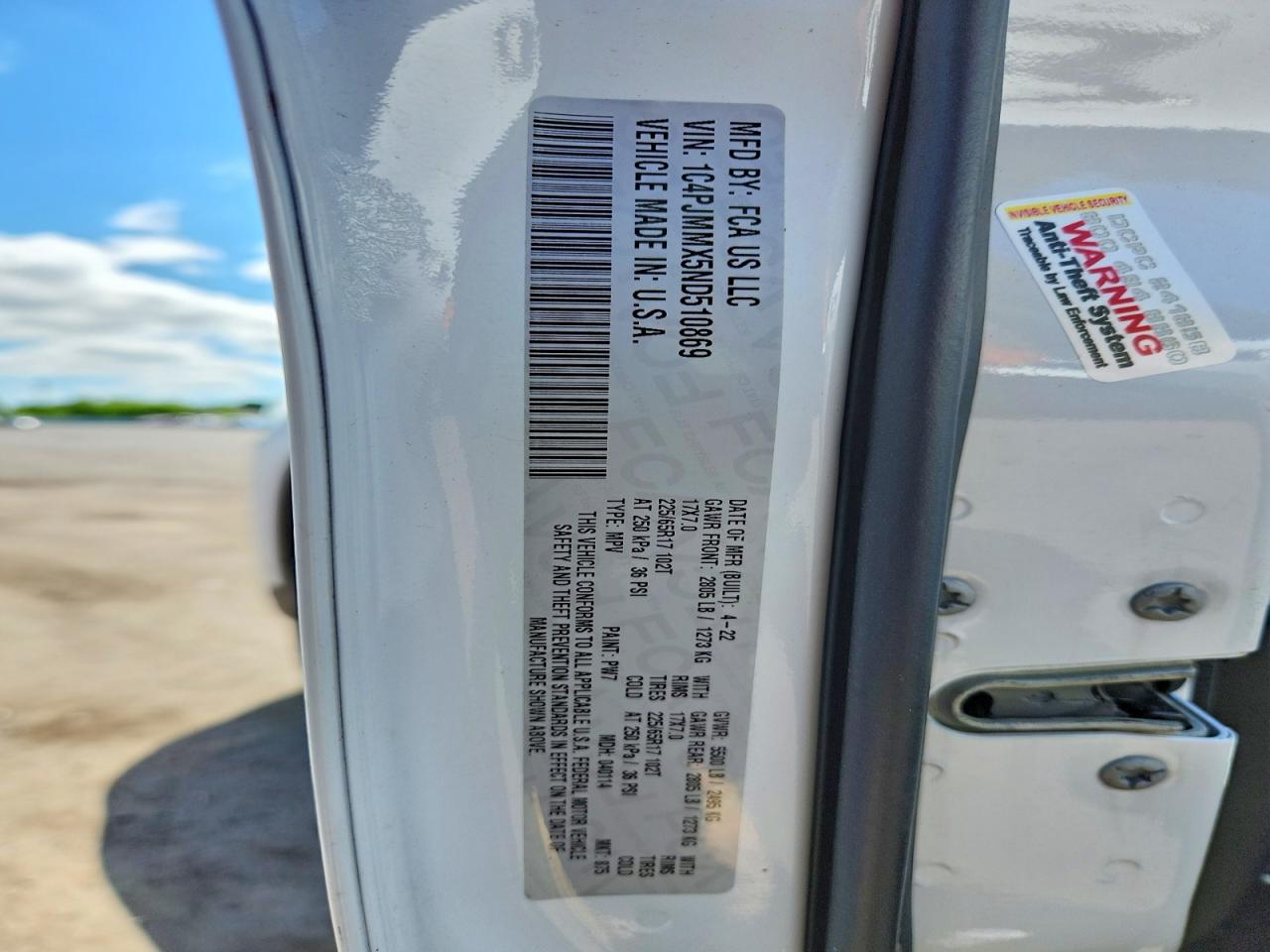 2022 Jeep Cherokee Latitude Lux White vin: 1C4PJMMX5ND510869