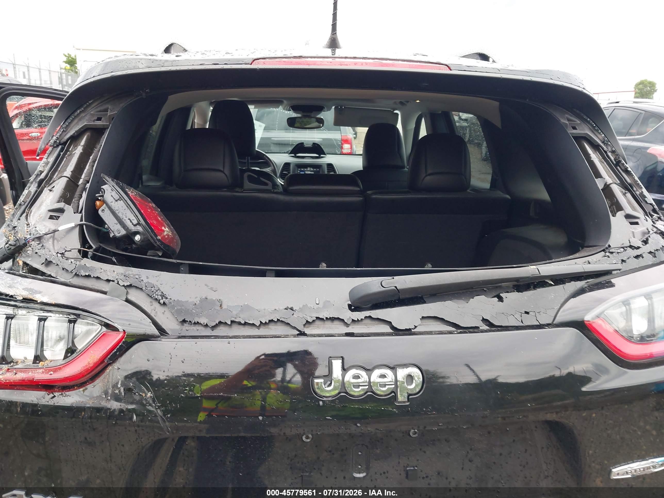 2021 Jeep Cherokee Latitude Lux 4x4 Black vin: 1C4PJMMX8MD102879