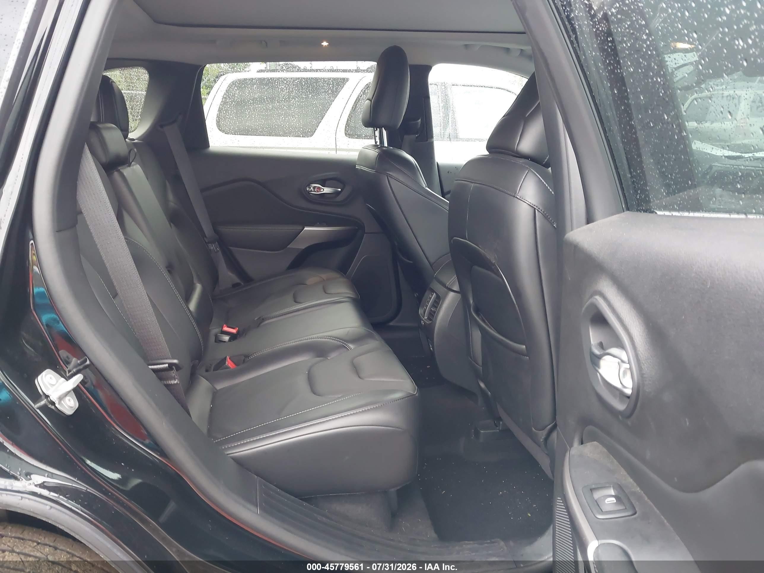 2021 Jeep Cherokee Latitude Lux 4x4 Black vin: 1C4PJMMX8MD102879