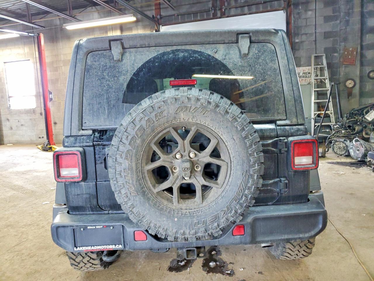 2025 Jeep Wrangler Sport Черный vin: 1C4PJXAN9SW588155