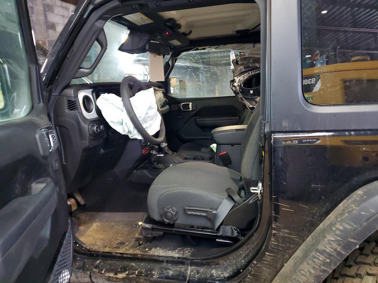 2025 Jeep Wrangler Sport Черный vin: 1C4PJXAN9SW588155