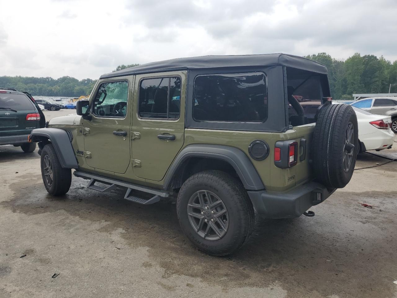 2025 Jeep Wrangler Sport Зеленый vin: 1C4PJXDG5SW563914