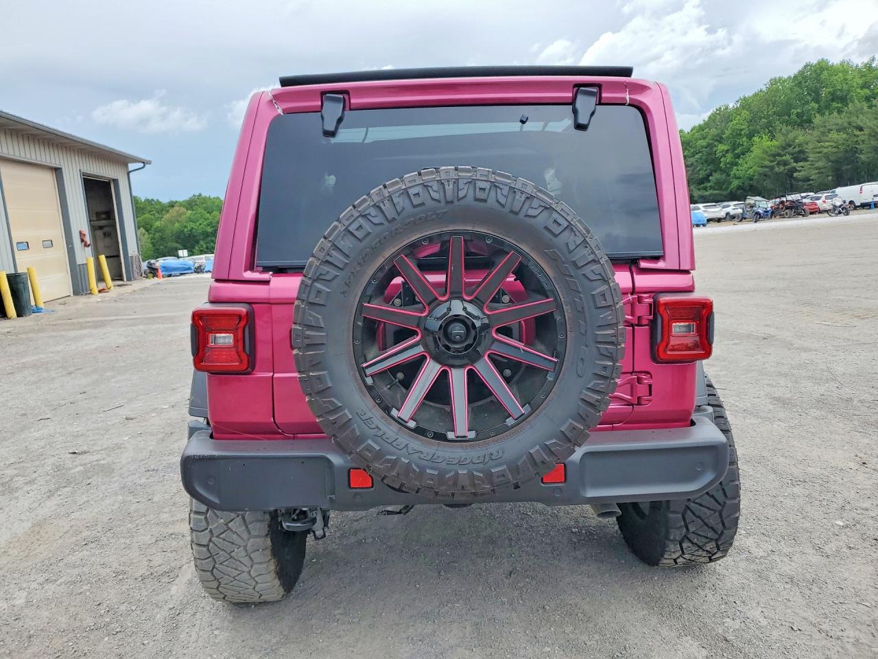 2024 Jeep Wrangler Sport Pink vin: 1C4PJXDG6RW354126