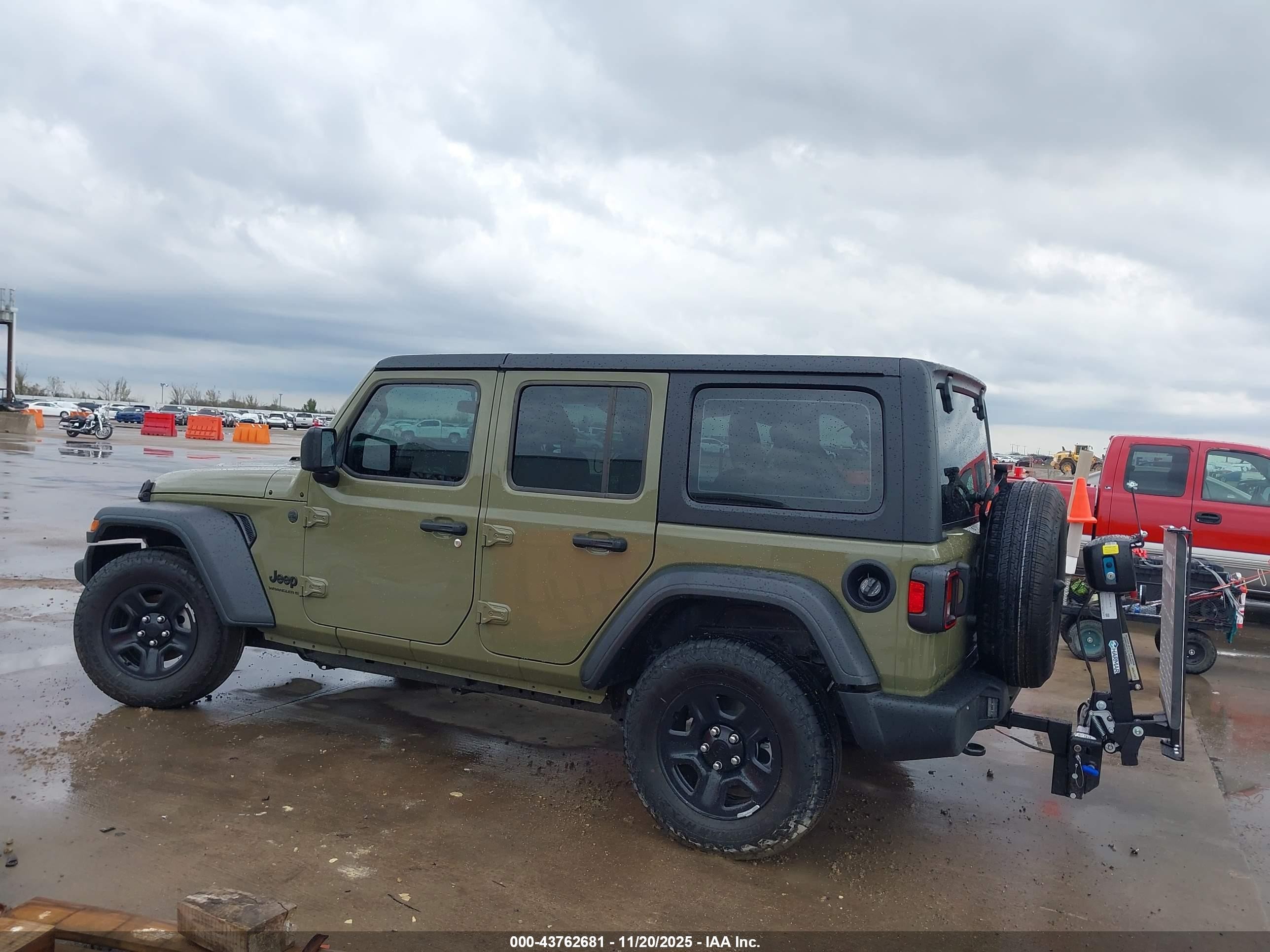 2025 Jeep Wrangler 4-door Sport 4x4 Зеленый vin: 1C4PJXDN2SW620942