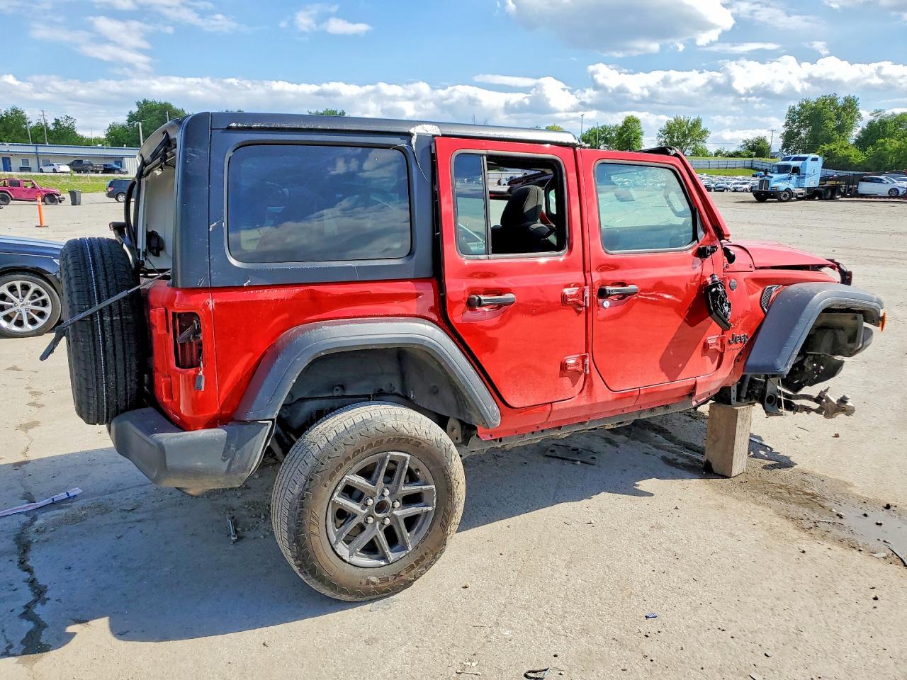 2025 Jeep Wrangler Sport Red vin: 1C4PJXDN7SW524000