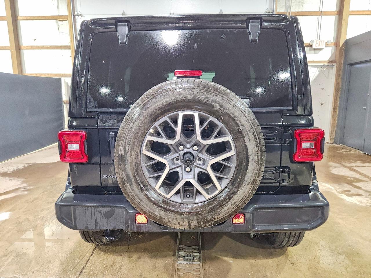 2026 Jeep Wrangler Sahara Black vin: 1C4PJXEN5TW235083