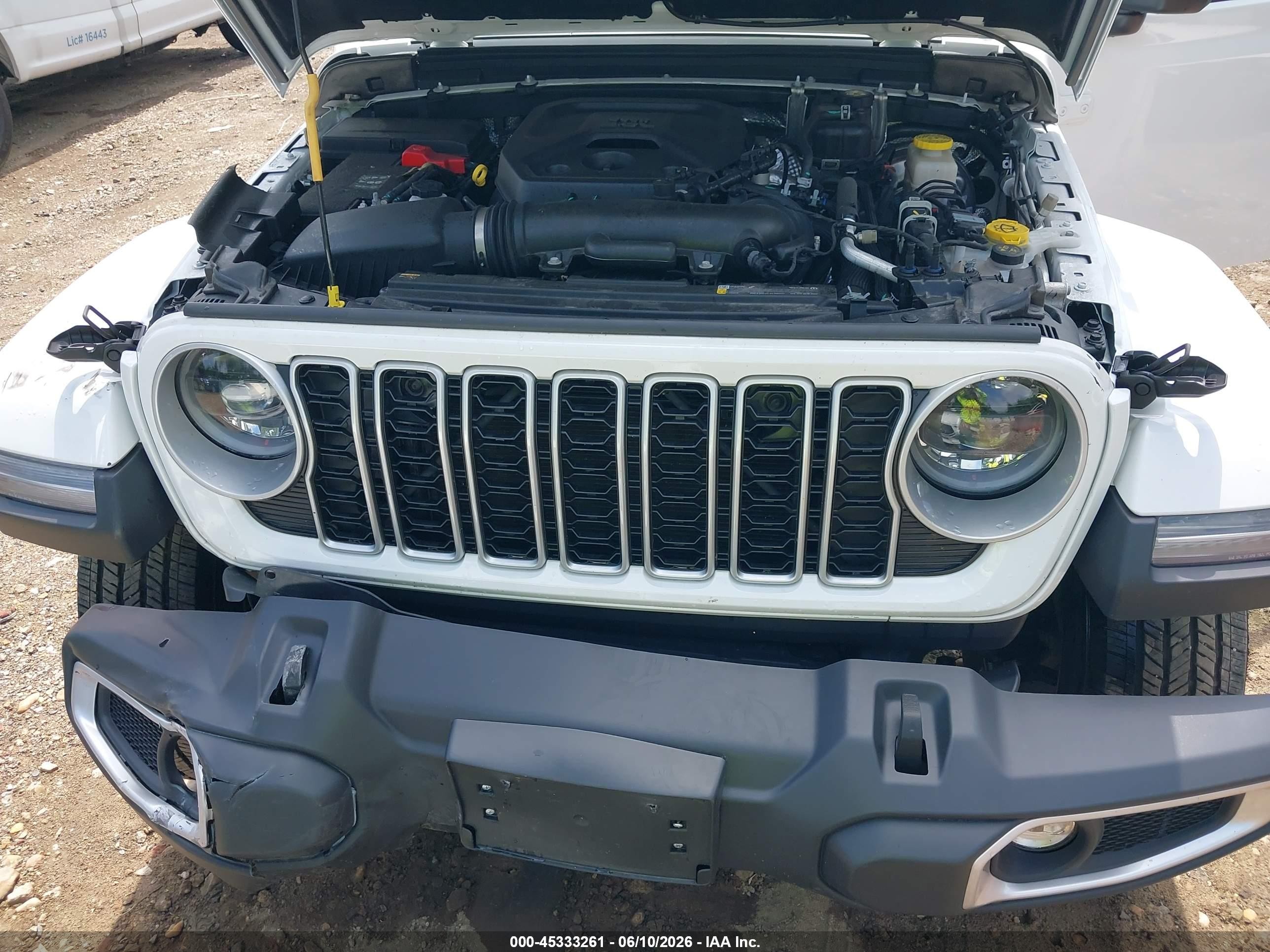 2025 Jeep Wrangler 4-door Sahara 4x4 Белый vin: 1C4PJXEN6SW598345