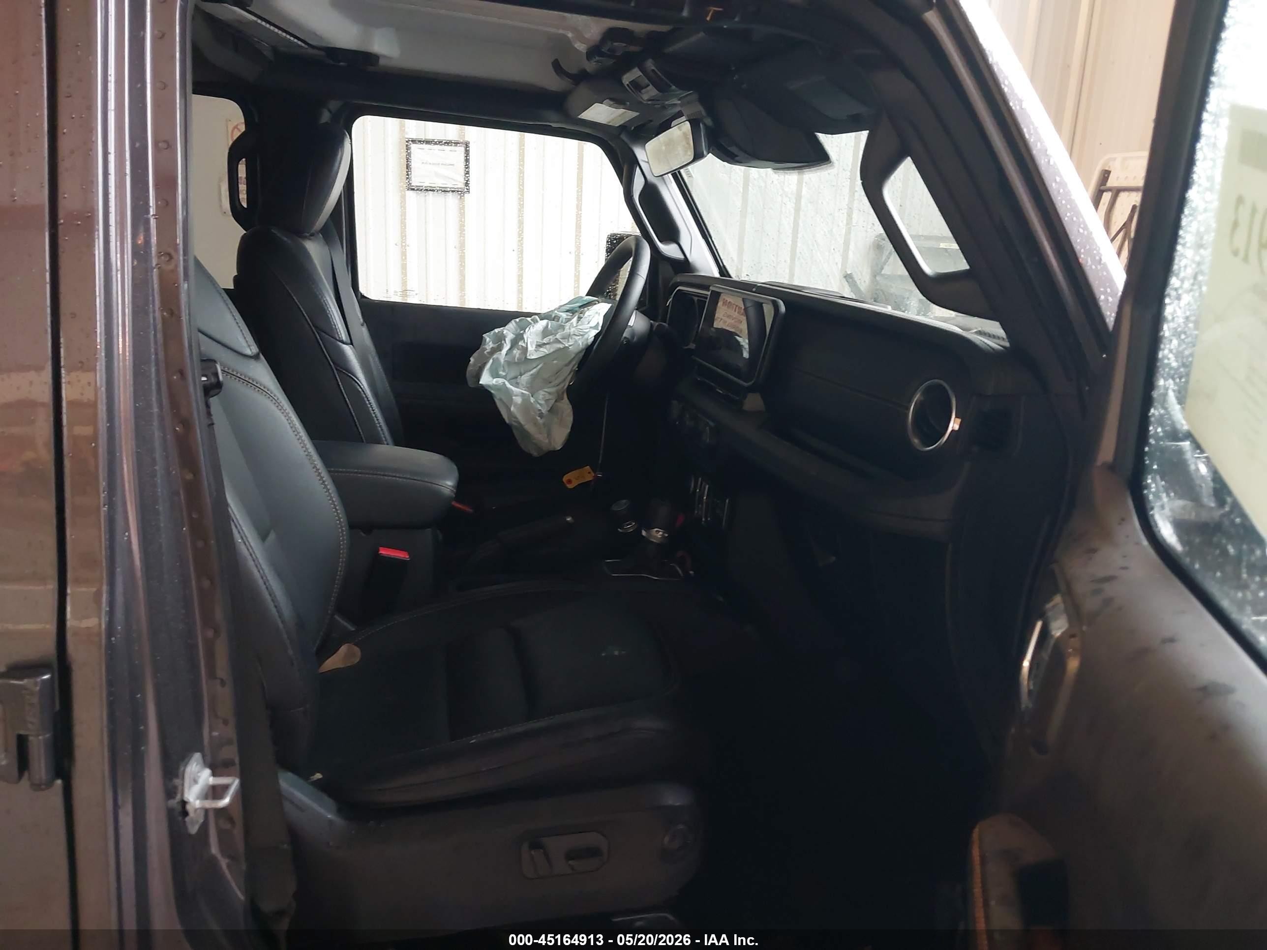 2025 Jeep Wrangler 4-door Sahara 4x4 Gray vin: 1C4PJXEN8SW653104