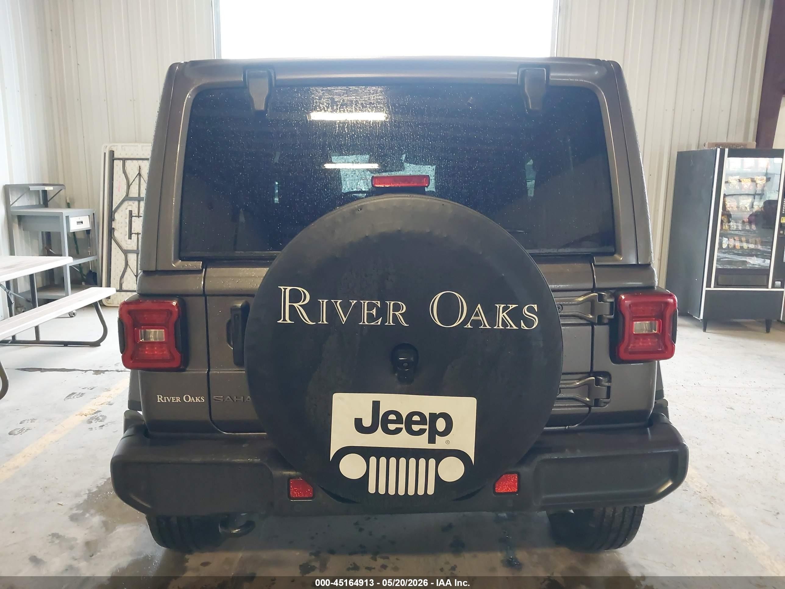2025 Jeep Wrangler 4-door Sahara 4x4 Gray vin: 1C4PJXEN8SW653104