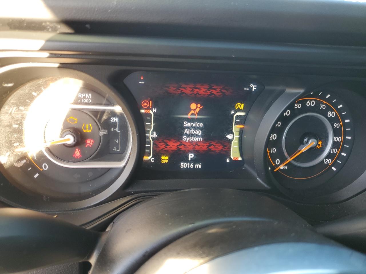 2025 Jeep Wrangler Sahara White vin: 1C4PJXEN9SW609774