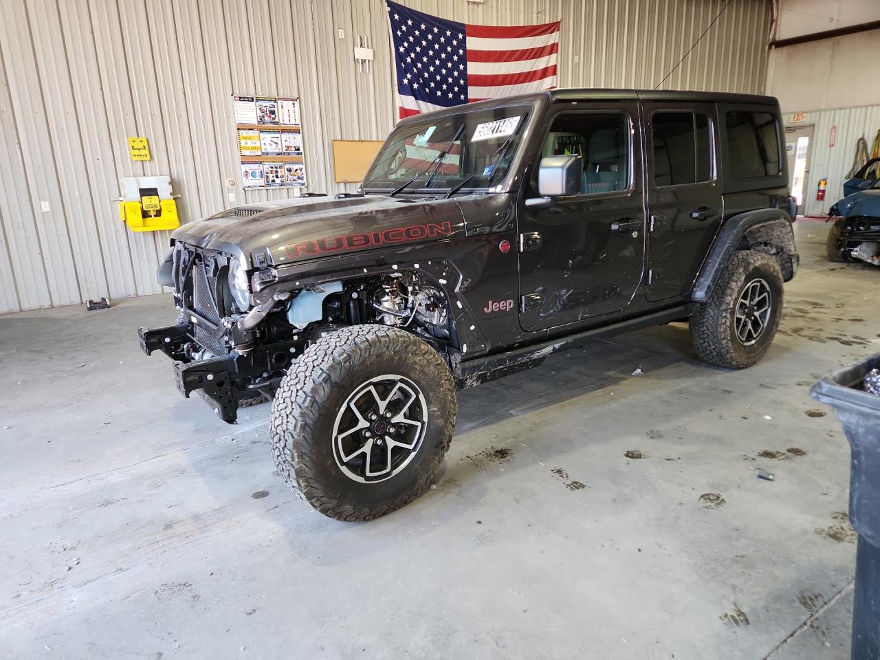 2026 Jeep Wrangler Rubicon Charcoal vin: 1C4PJXFN6TW262310 Damage: Left Front Wheel Opening Mldg, Broken, Replacement Required