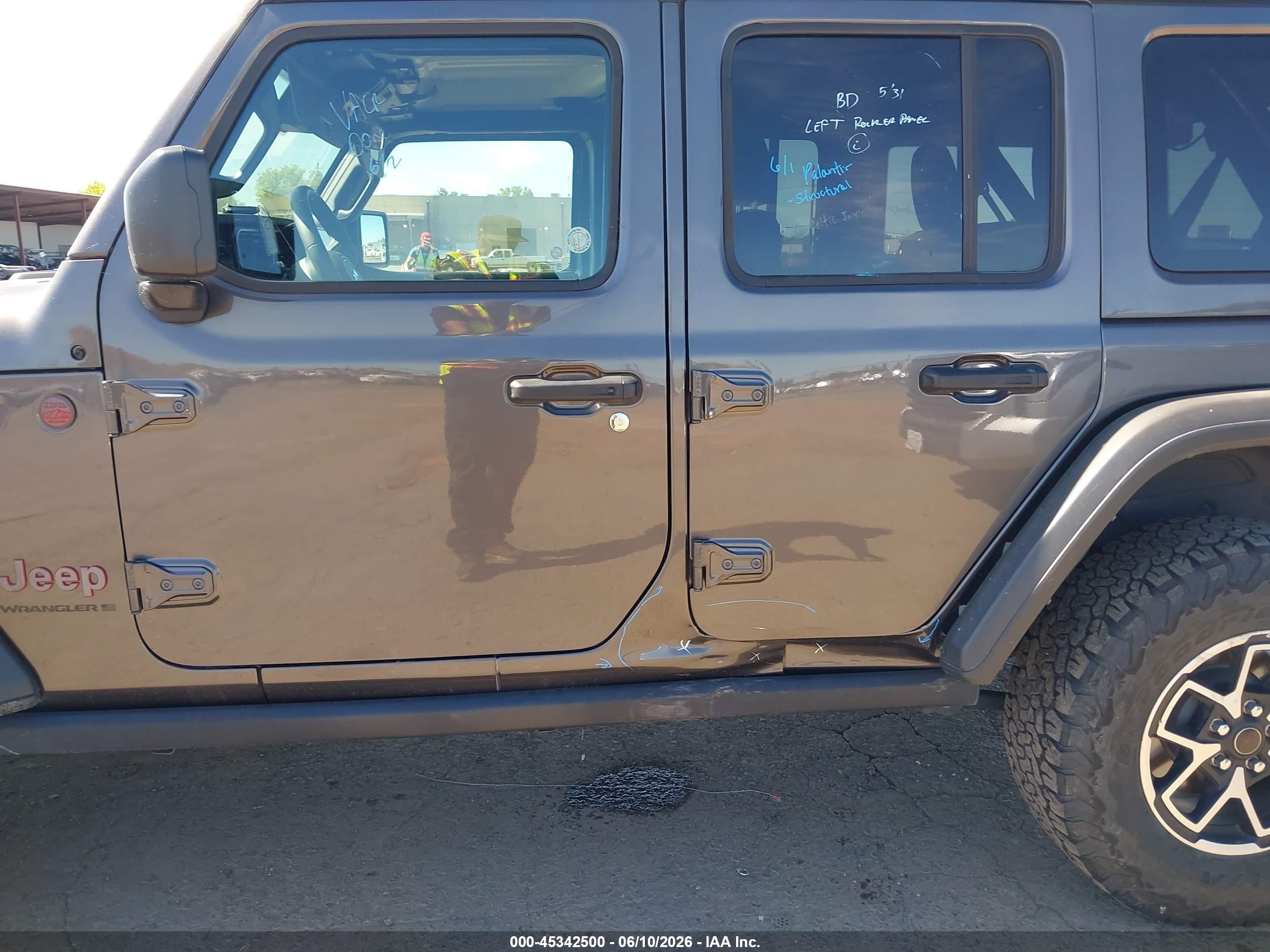 2025 Jeep Wrangler 4-door Rubicon 4x4 Gray vin: 1C4PJXFN7SW572691