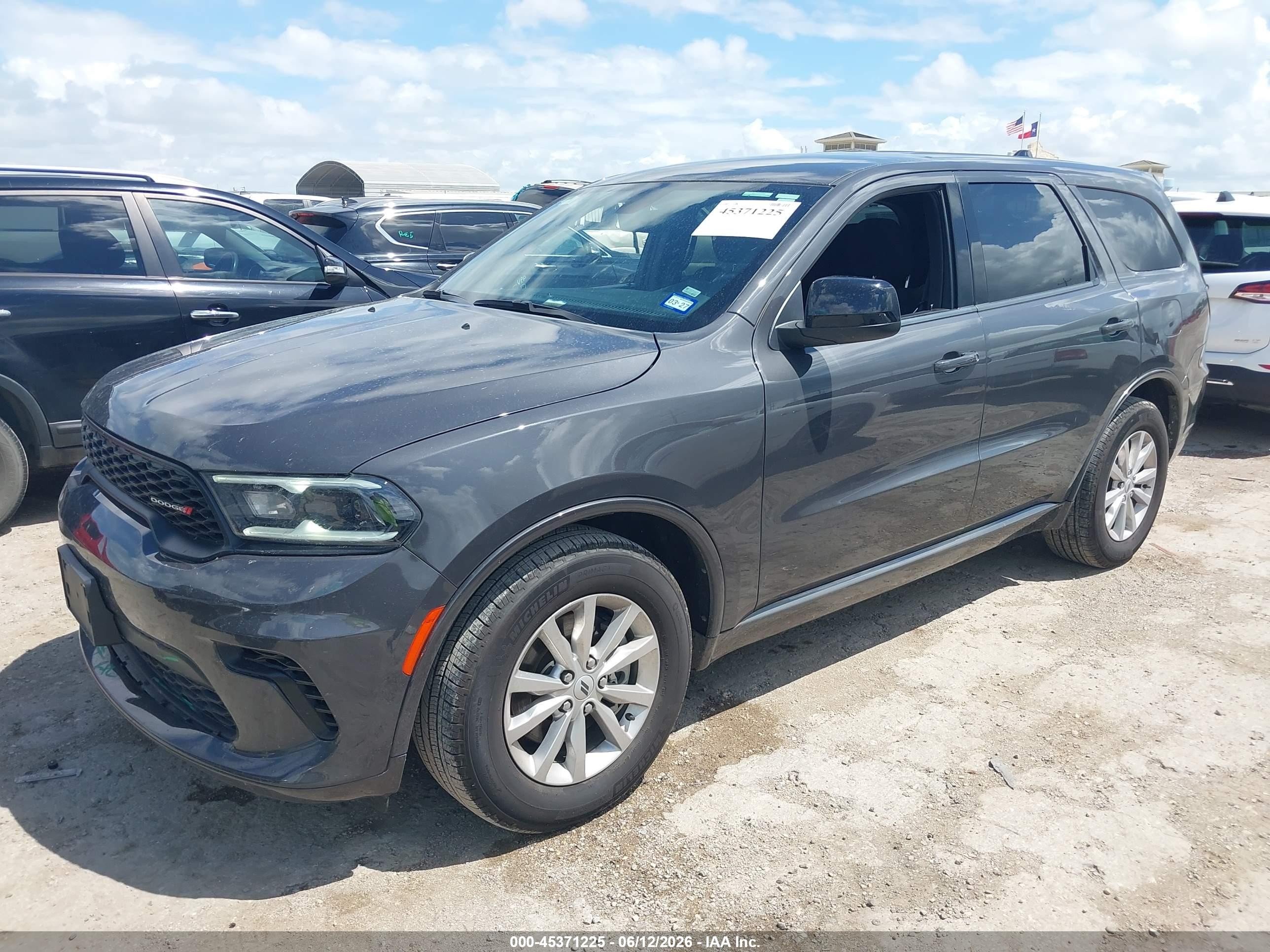 2025 Dodge Durango Gt Rwd Gray vin: 1C4RDHDG5SC533268