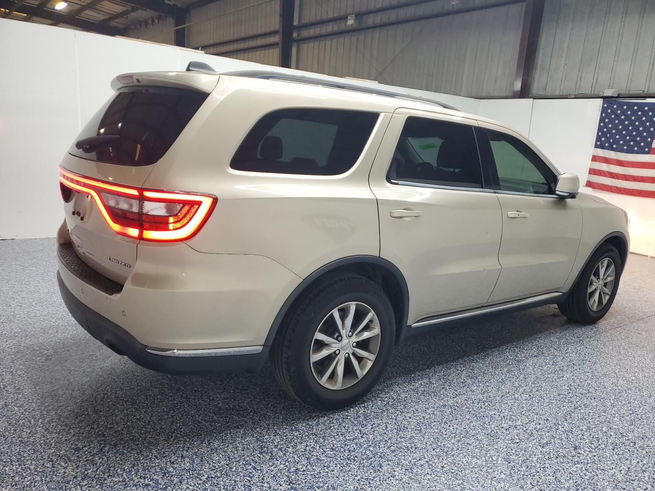 2014 Dodge Durango Limited Gold vin: 1C4RDHDG7EC520266 Damage: Right Rear Door, Multiple Dents/Paint Damage, 2
