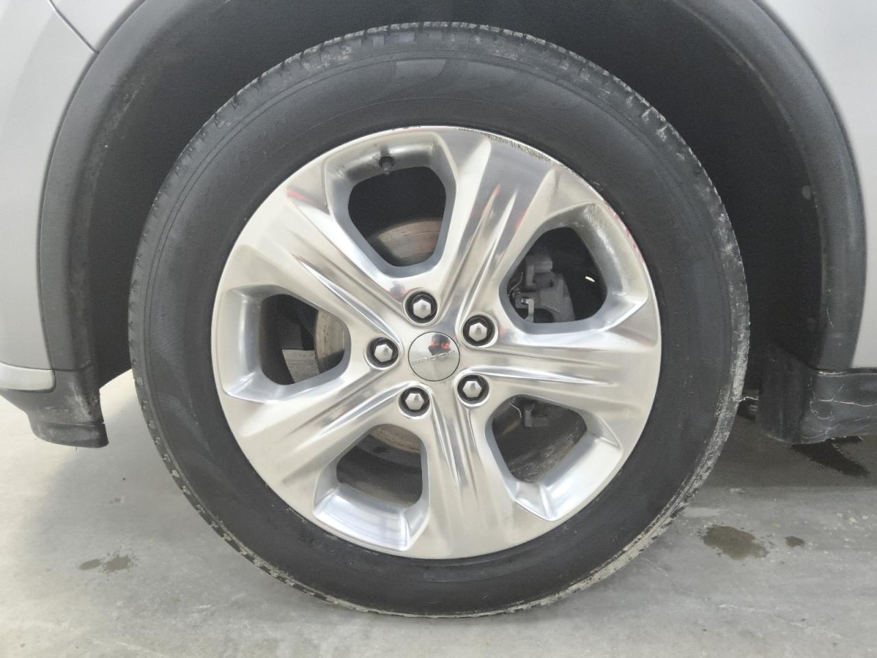 2014 Dodge Durango Limited Silver vin: 1C4RDHDG8EC266793 Damage: Left Front Wheel, Curb Rash, > 12 Inches