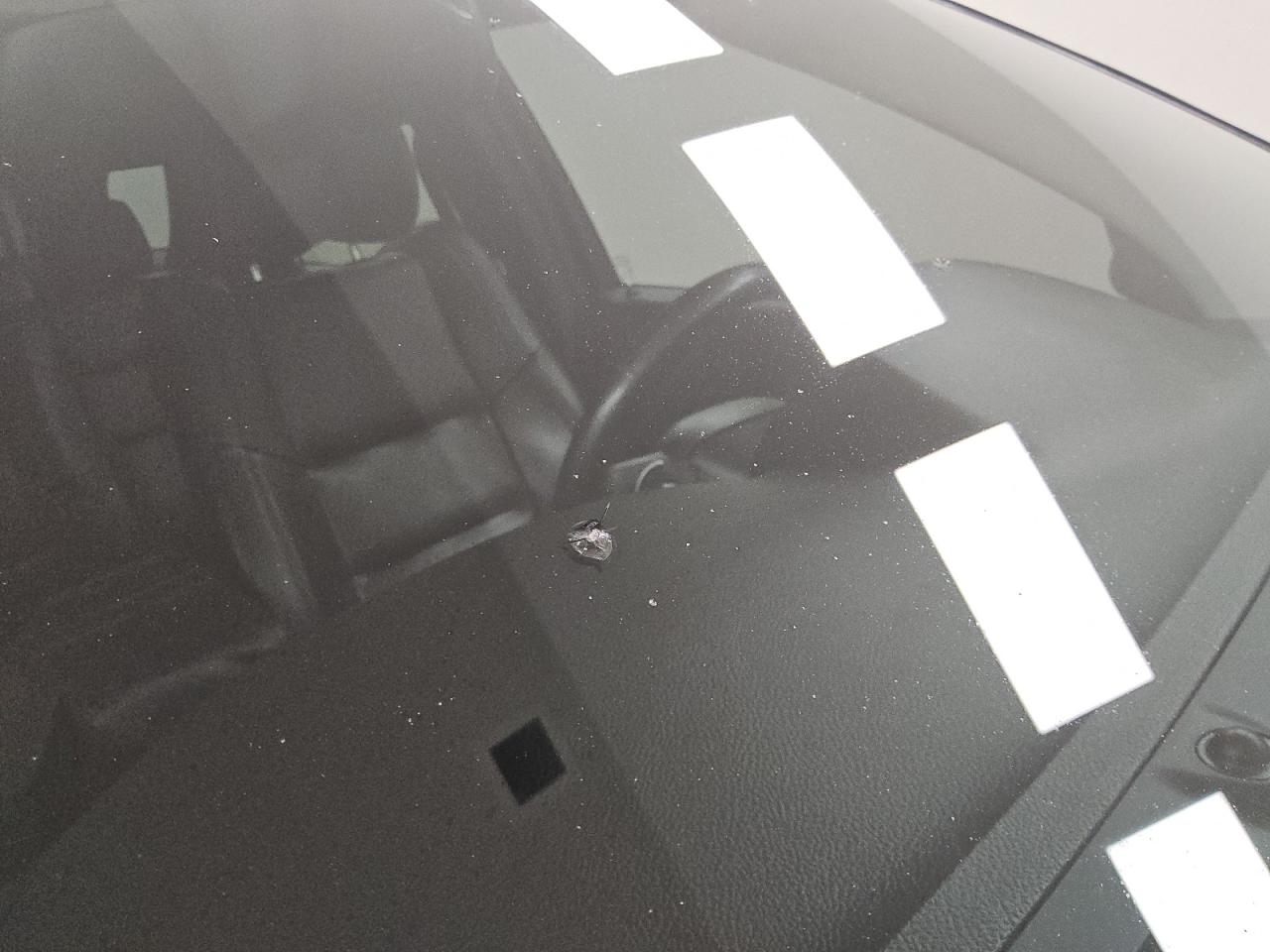 2014 Dodge Durango Limited Gray vin: 1C4RDHDG9EC443433 Damage: Windshield, Broken, Replacement Required