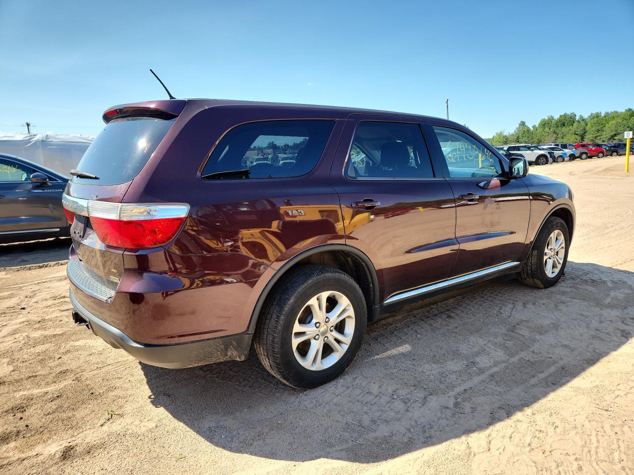 2012 Dodge Durango Sxt Purple vin: 1C4RDJAG2CC317732 Damage: Right Qtr Panel, Dent(S) W/No Paint Dmg, 1/2 To 1 Inch