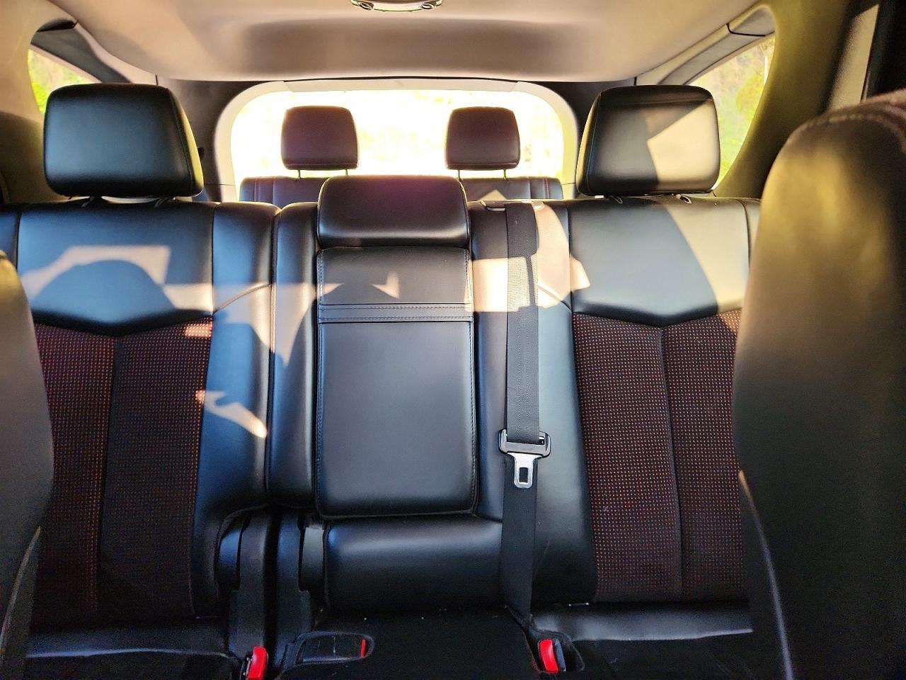 2013 Dodge Durango Sxt White vin: 1C4RDJAG3DC686956