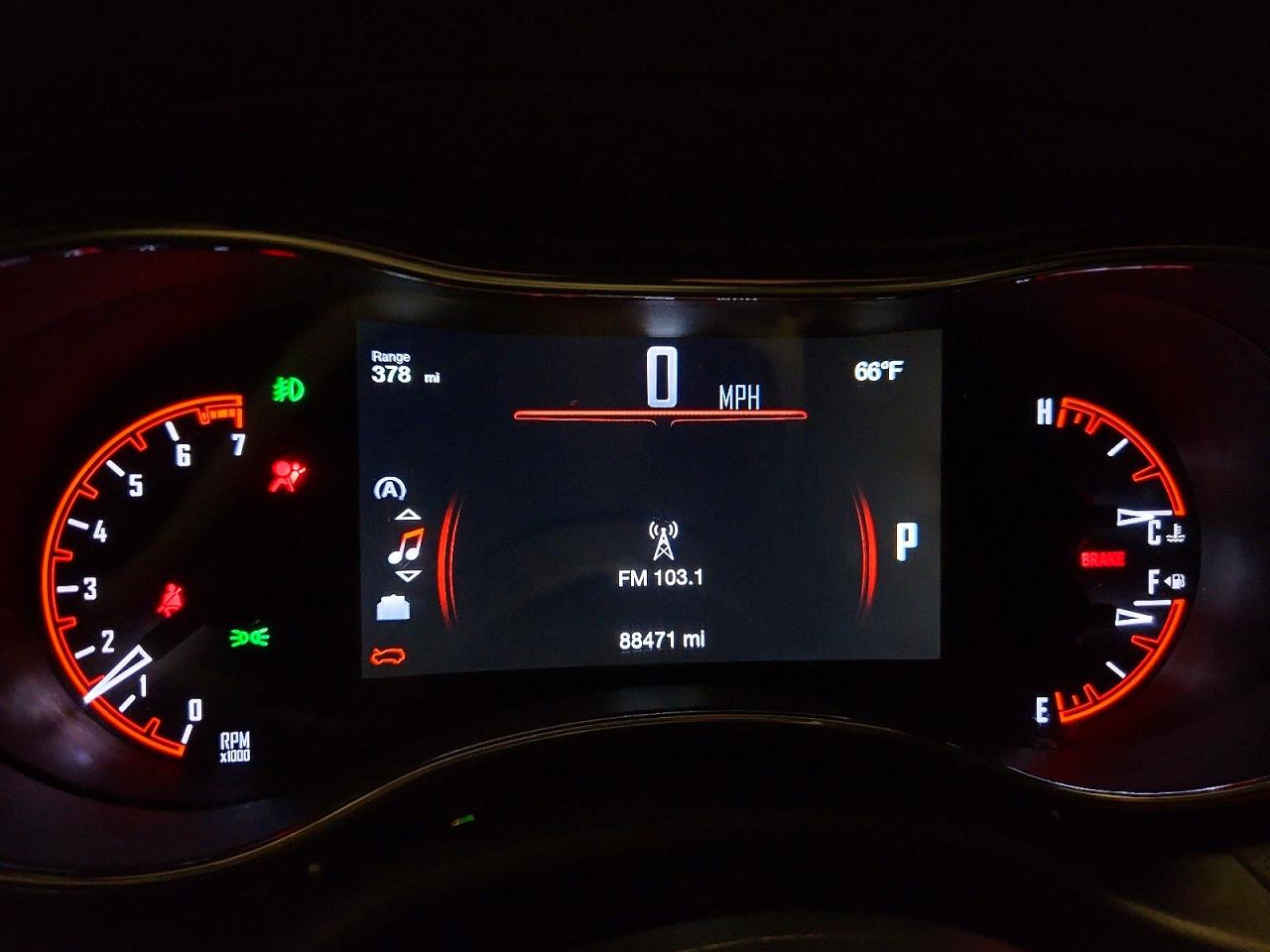 2018 Dodge Durango Sxt Silver vin: 1C4RDJAG7JC101436
