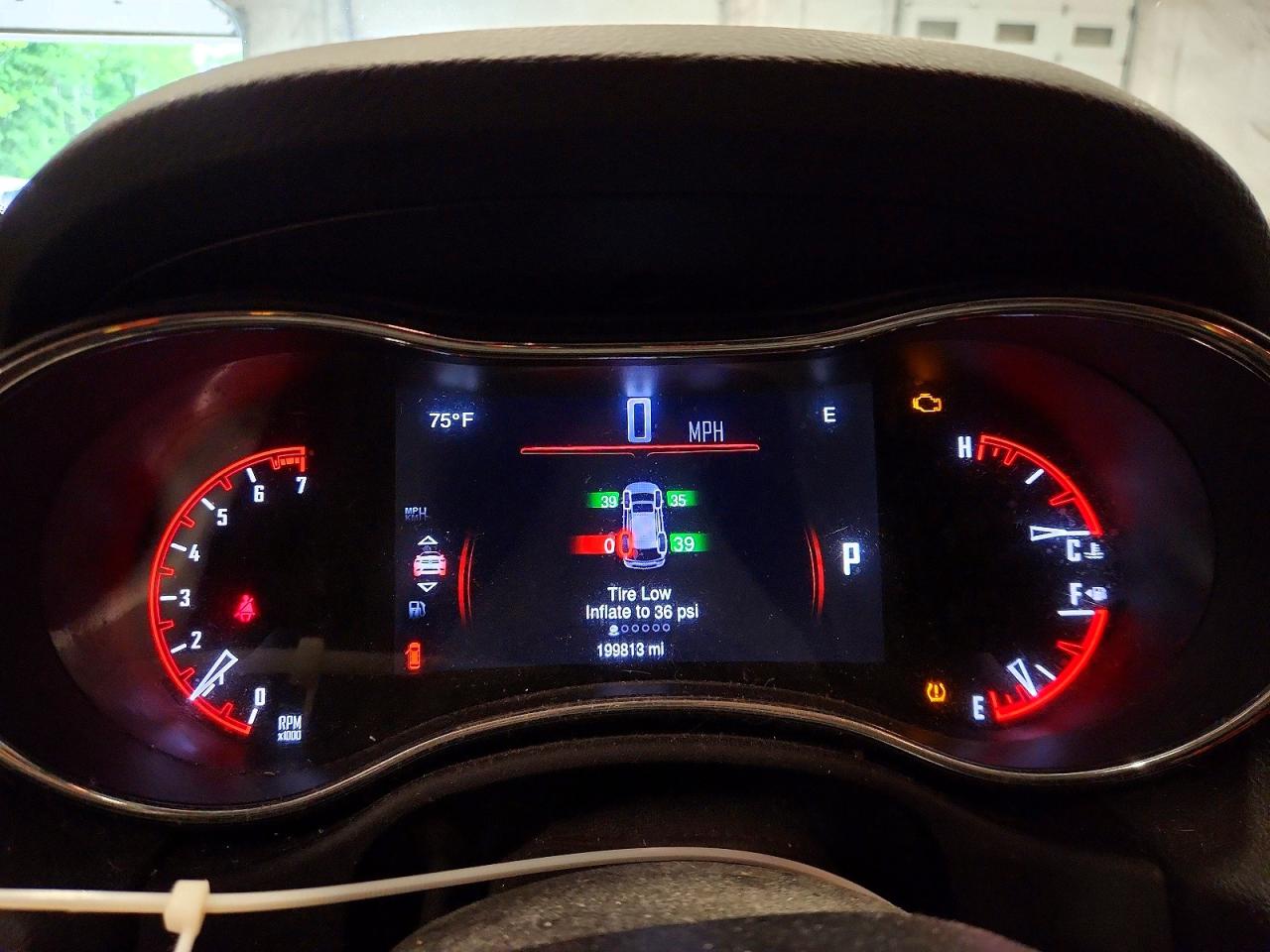 2015 Dodge Durango Sxt Red vin: 1C4RDJAG8FC188643