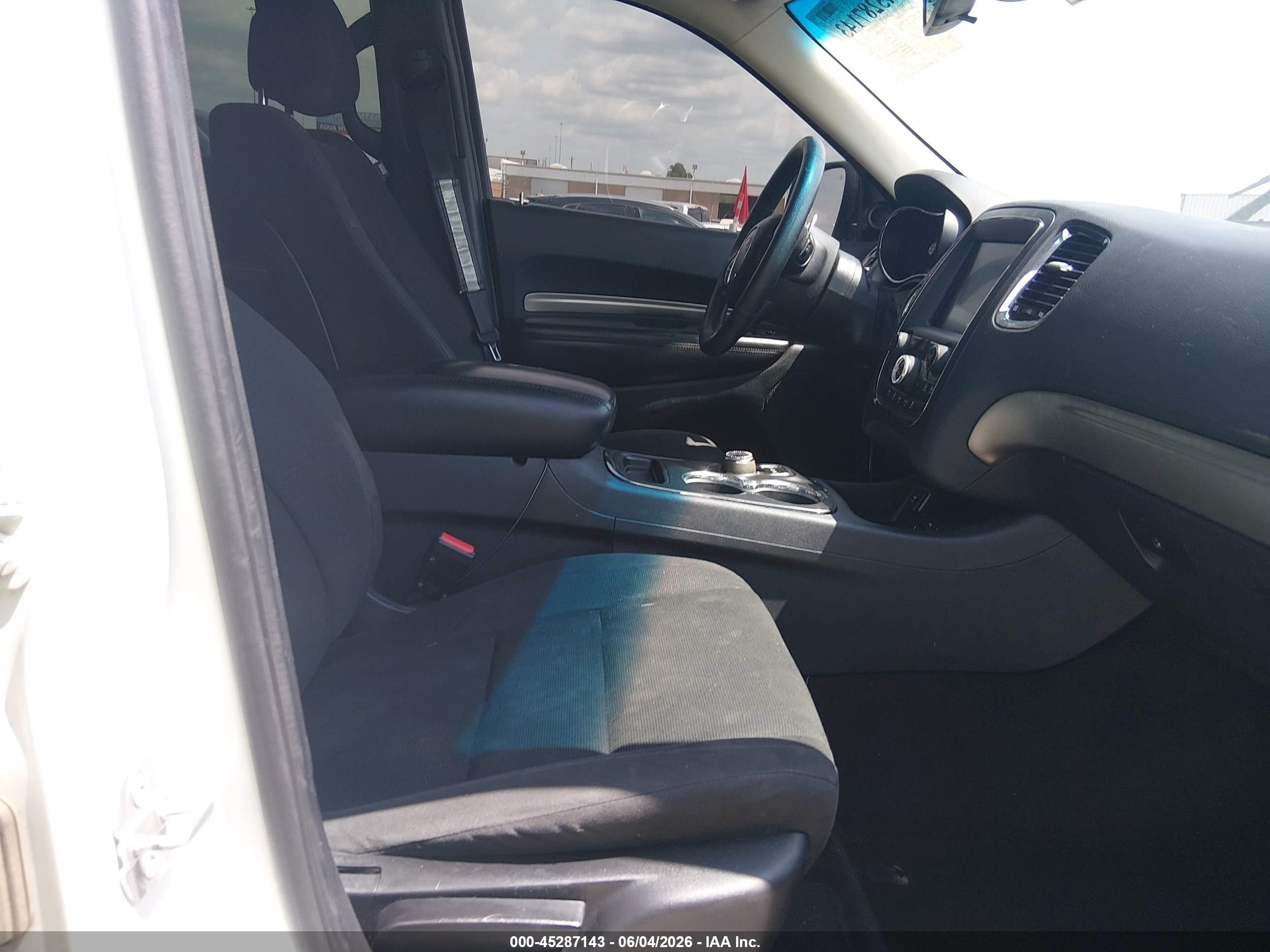 2015 Dodge Durango Sxt White vin: 1C4RDJAG9FC938874