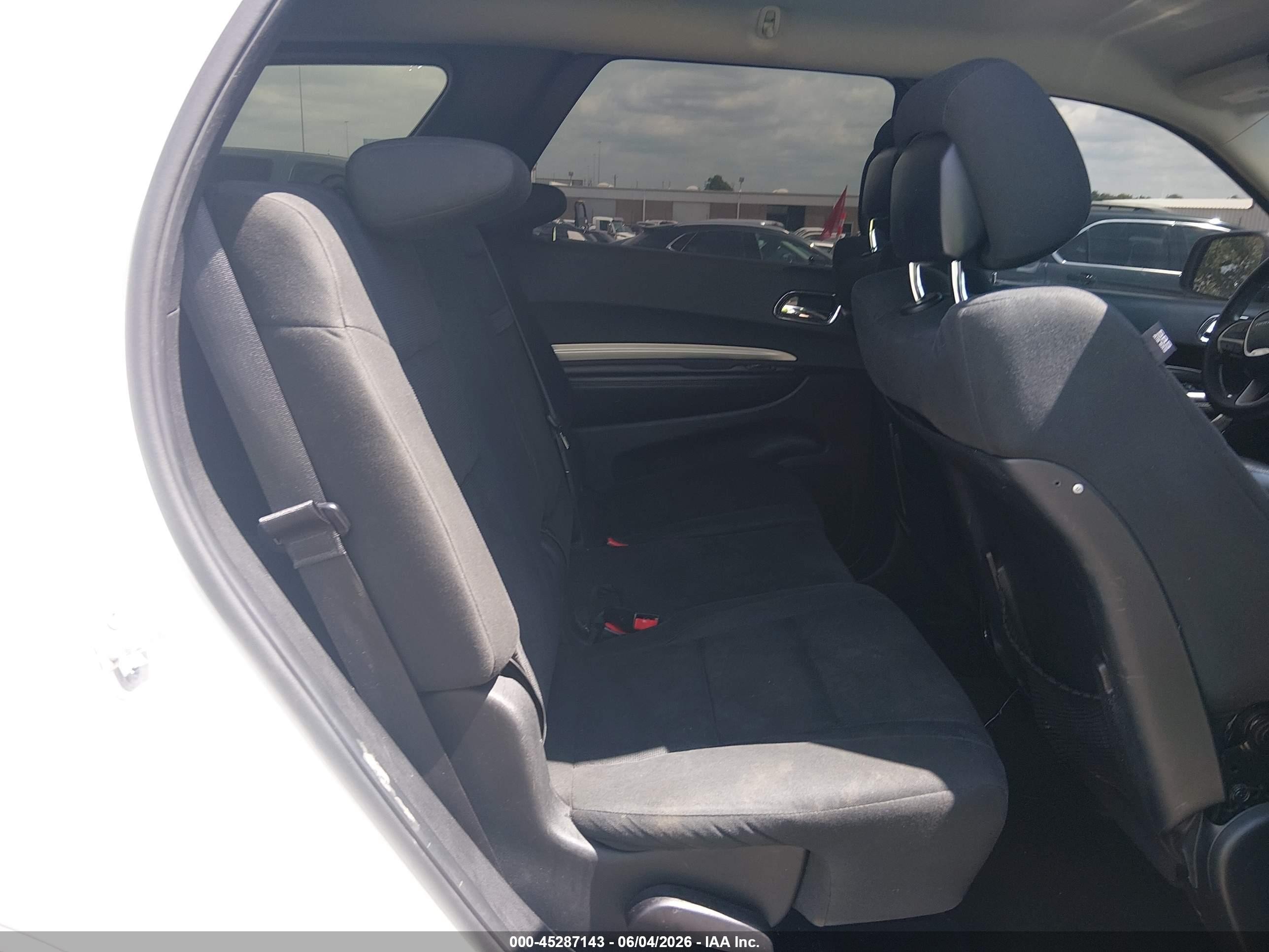 2015 Dodge Durango Sxt White vin: 1C4RDJAG9FC938874