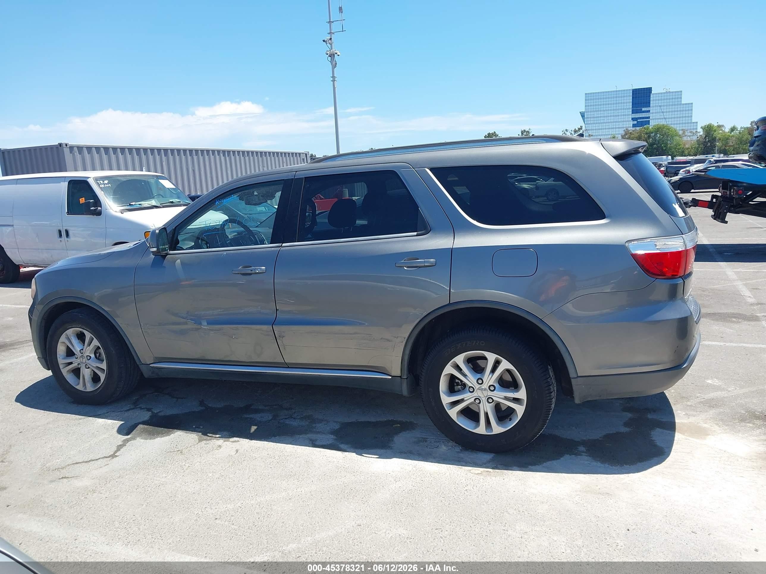 2012 Dodge Durango Crew Silver vin: 1C4RDJDG8CC247651