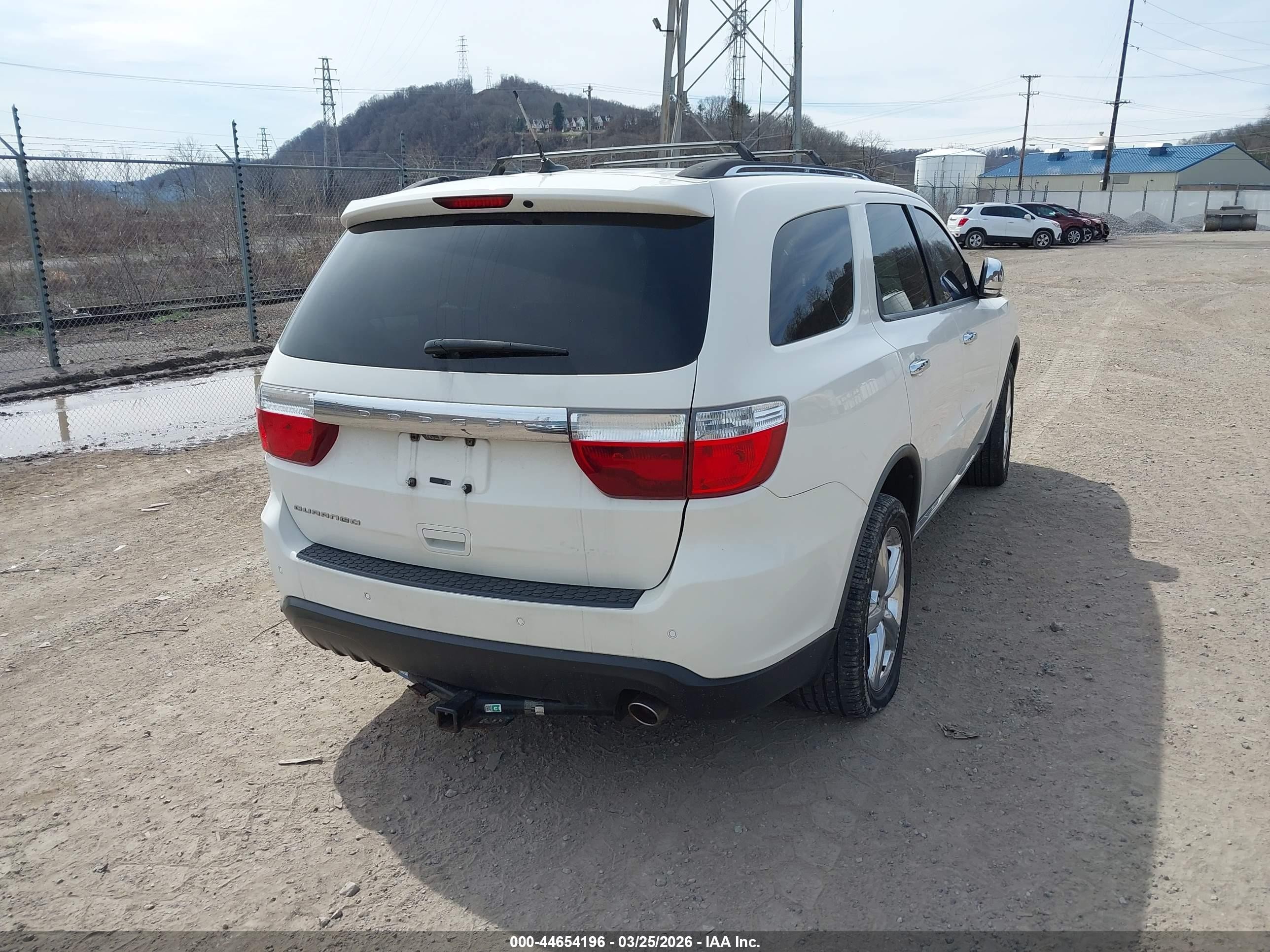 2012 Dodge Durango Citadel White vin: 1C4RDJEG8CC112796