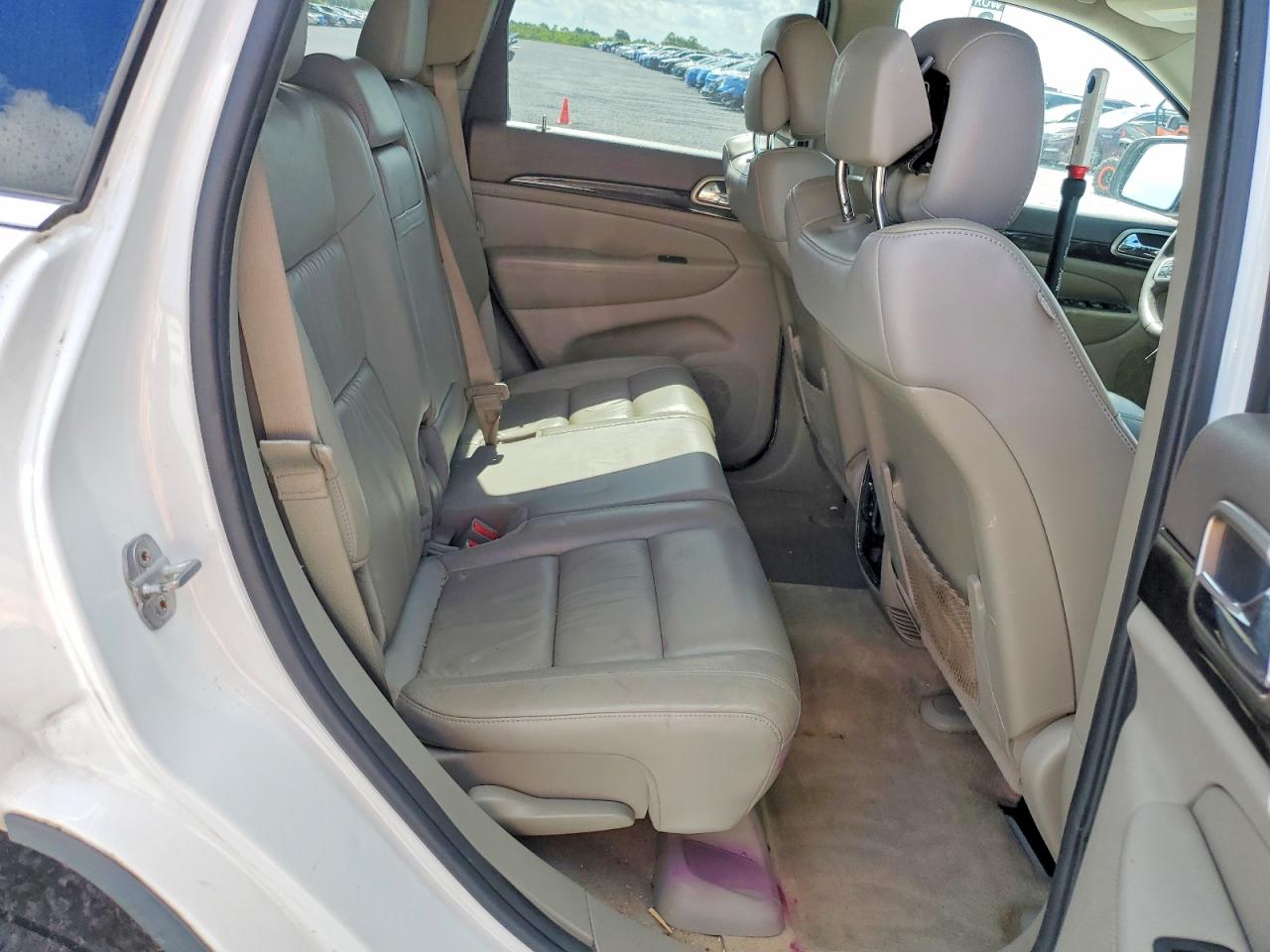 2013 Jeep Grand Cherokee White vin: 1C4RJEAG0DC569724
