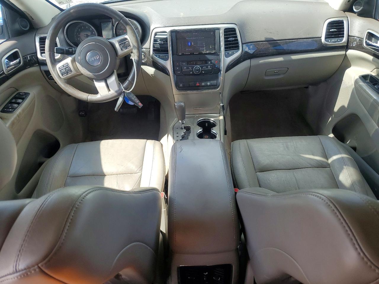 2013 Jeep Grand Cherokee White vin: 1C4RJEAG0DC569724