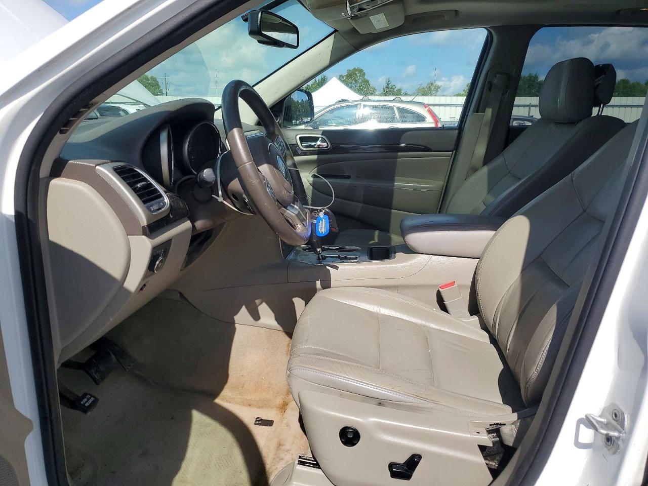 2013 Jeep Grand Cherokee White vin: 1C4RJEAG0DC569724
