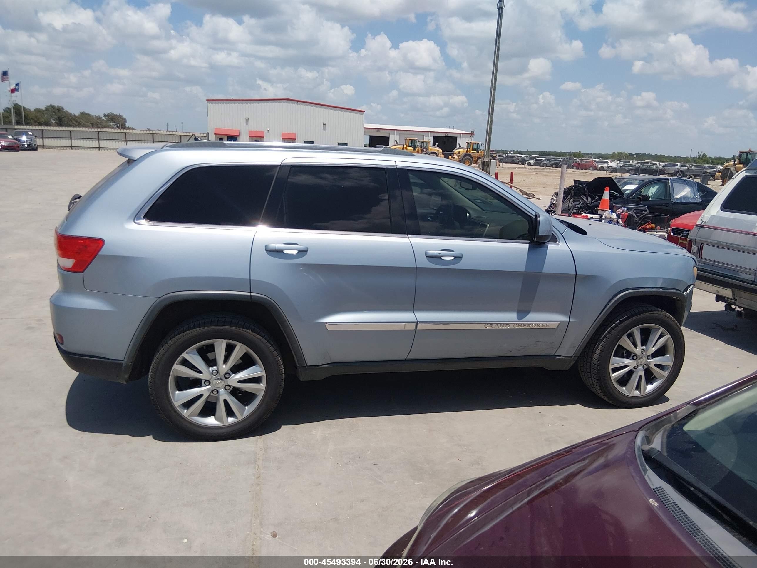 2013 Jeep Grand Cherokee Laredo Brown vin: 1C4RJEAG0DC574552