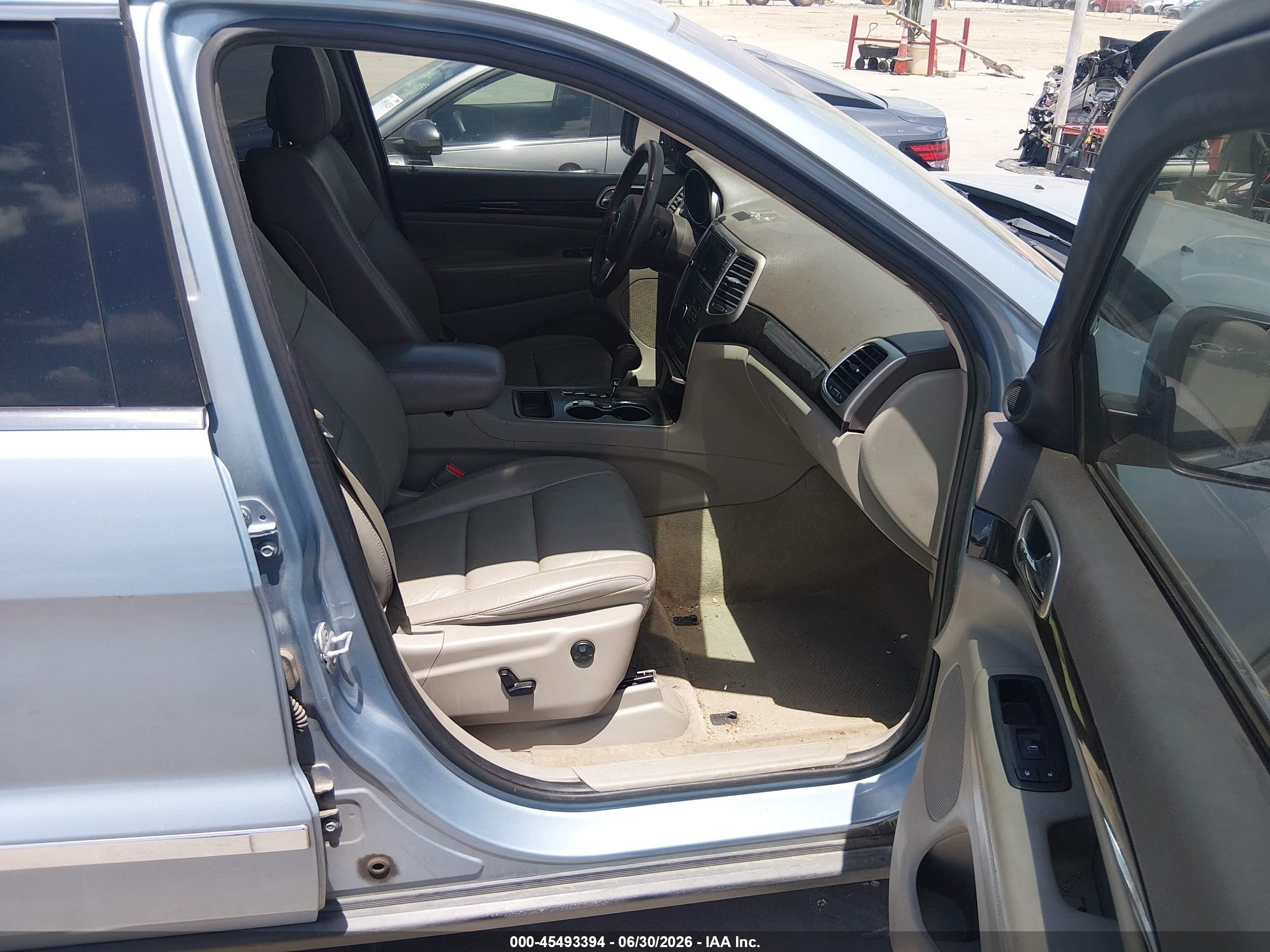 2013 Jeep Grand Cherokee Laredo Brown vin: 1C4RJEAG0DC574552