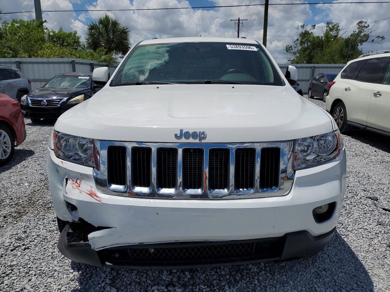 2013 Jeep Grand Cherokee Laredo White vin: 1C4RJEAG0DC588774