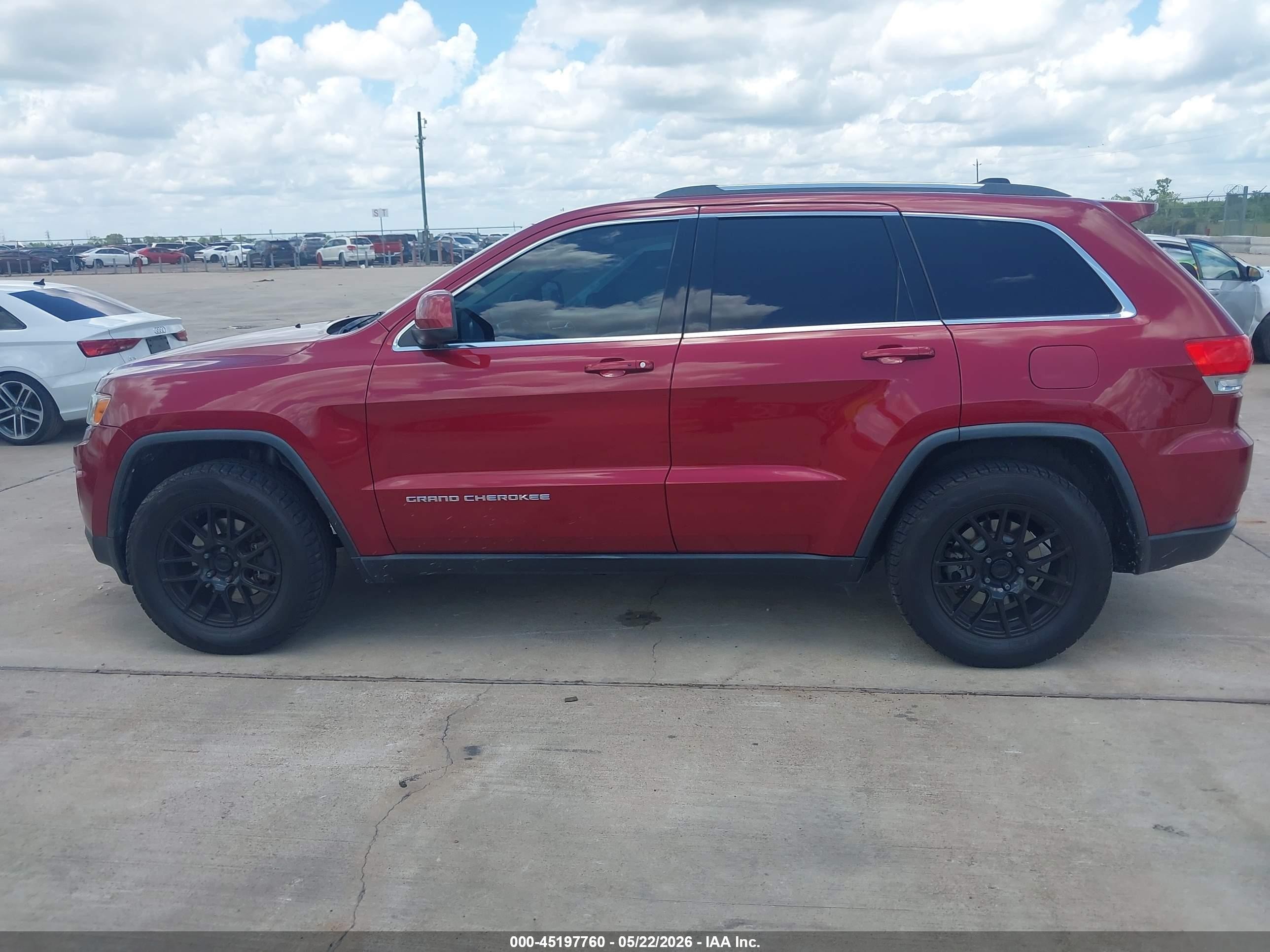 2014 Jeep Grand Cherokee Laredo Red vin: 1C4RJEAG0EC160348
