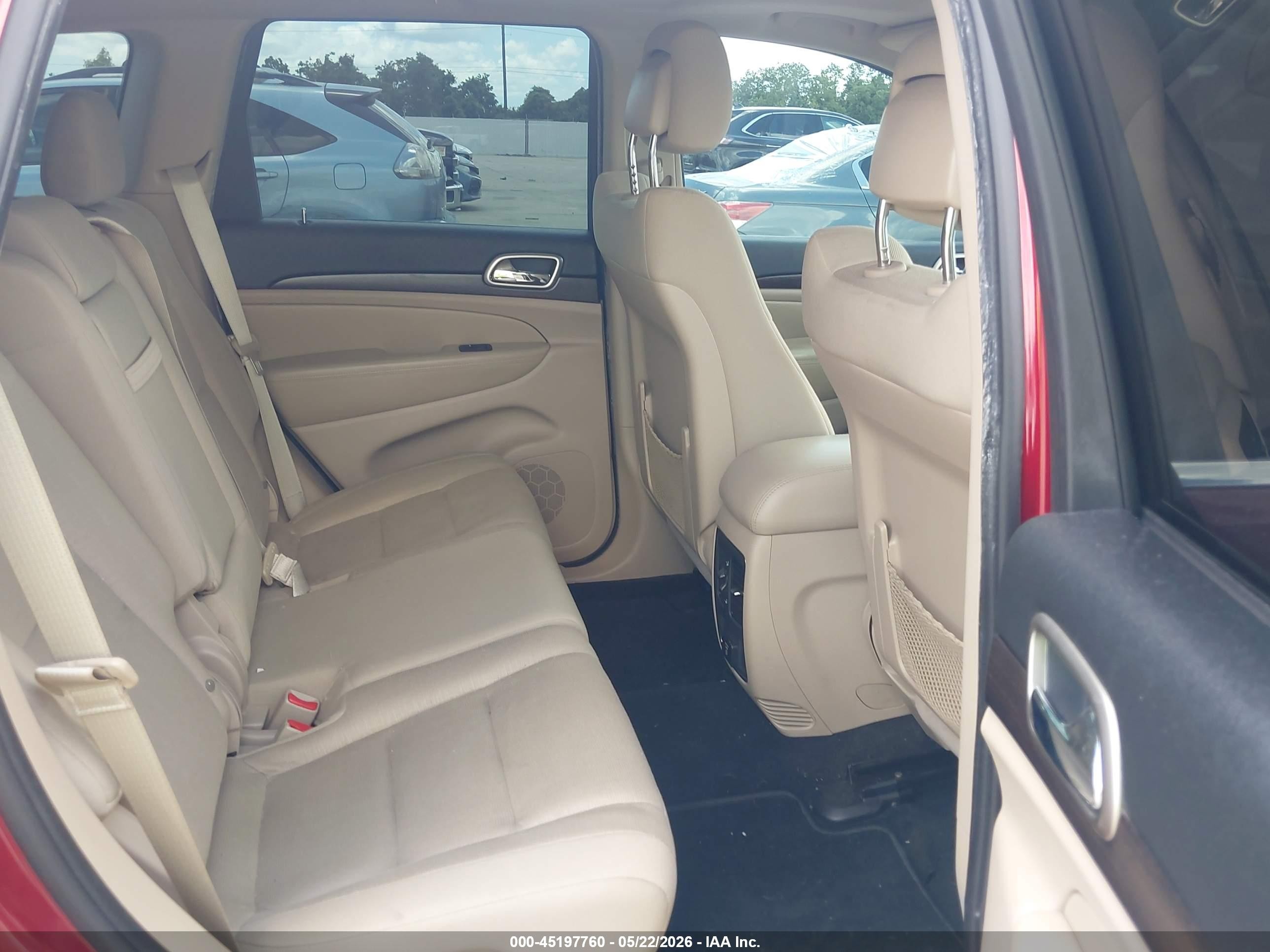 2014 Jeep Grand Cherokee Laredo Red vin: 1C4RJEAG0EC160348