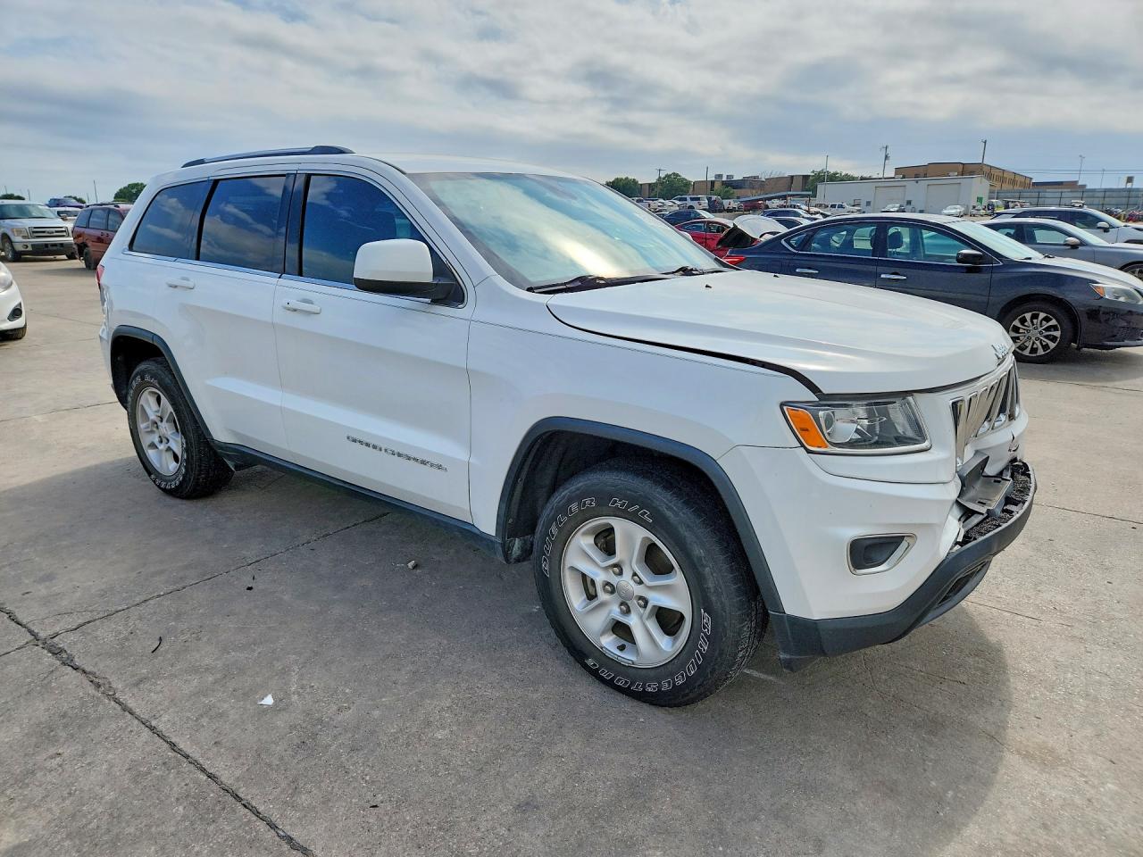 2015 Jeep Grand Cherokee Laredo White vin: 1C4RJEAG0FC162067