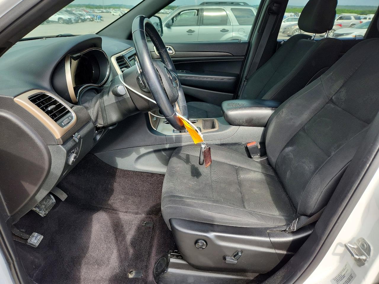 2015 Jeep Grand Cherokee Laredo White vin: 1C4RJEAG0FC162067