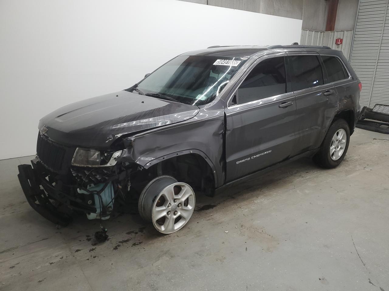 2015 Jeep Grand Cherokee Laredo Gray vin: 1C4RJEAG0FC218251 Damage: Left Head Lamp, Broken, Replacement Required
