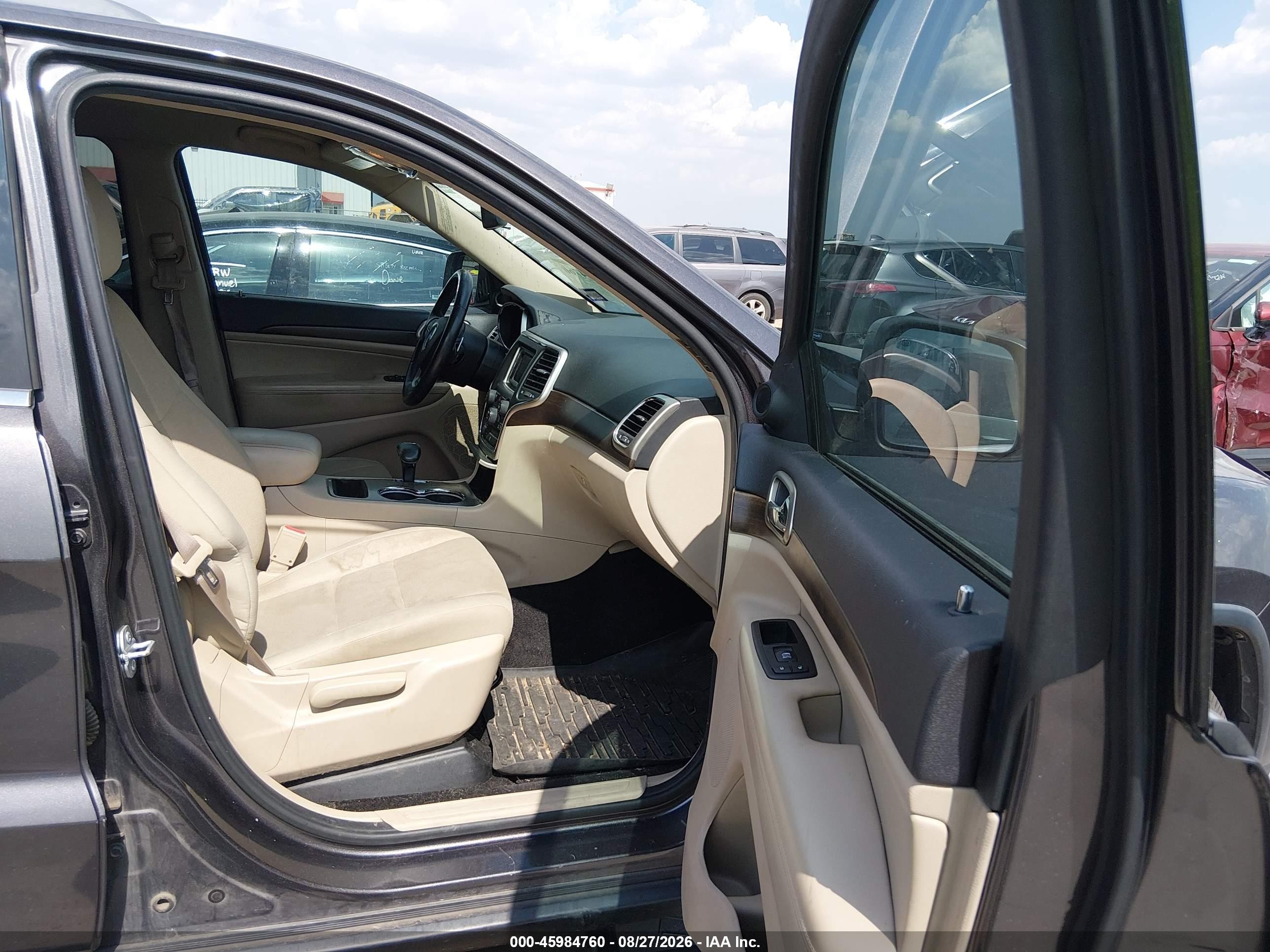 2015 Jeep Grand Cherokee Laredo Gray vin: 1C4RJEAG0FC957314