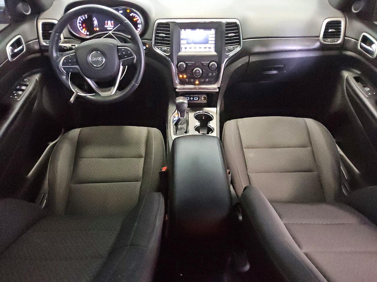 2018 Jeep Grand Cherokee Laredo White vin: 1C4RJEAG0JC412366